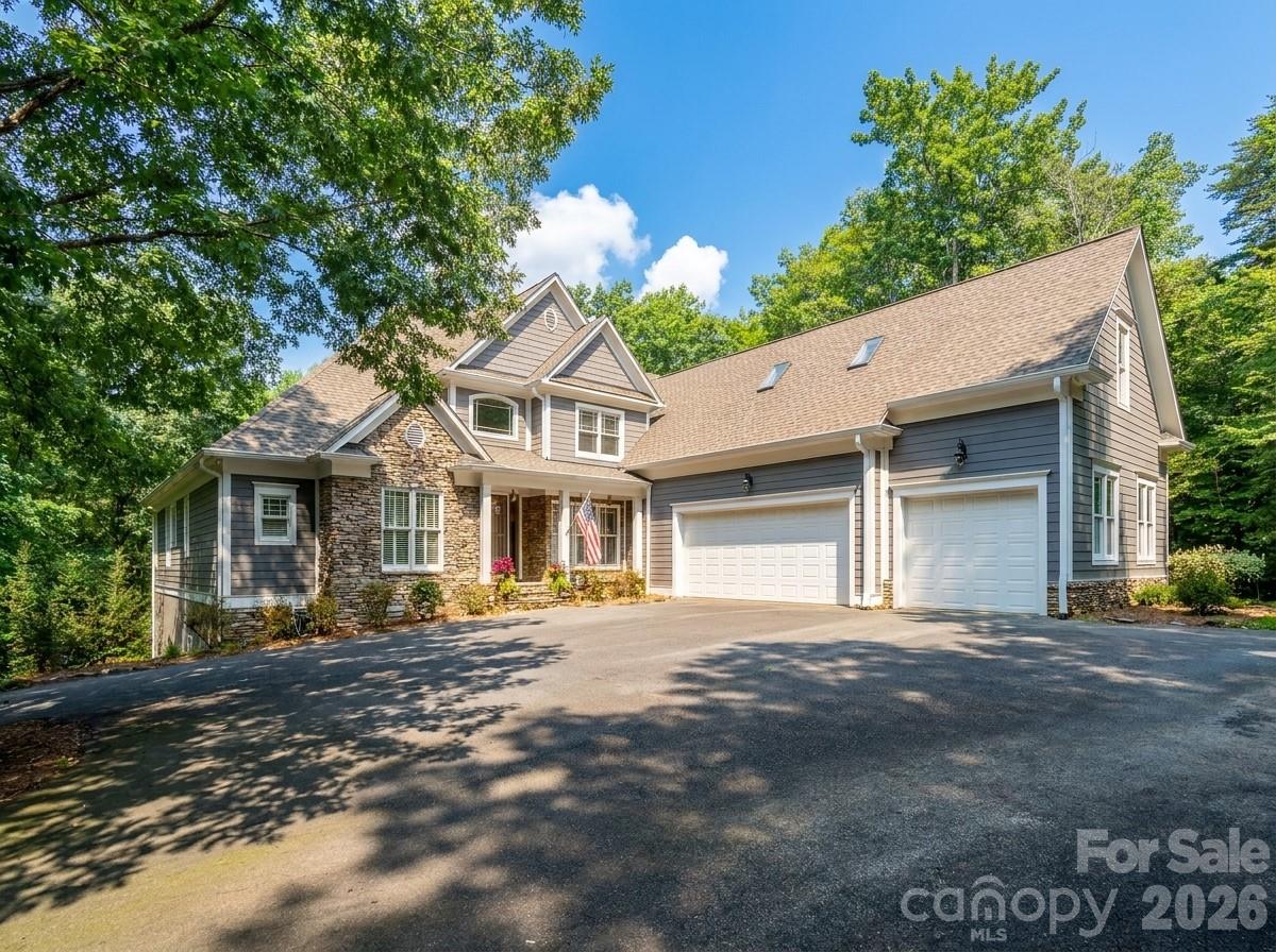 1820 Southpoint Lane Property Photo 1