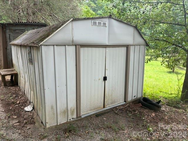 1526 Bills Creek Road Property Photo 8
