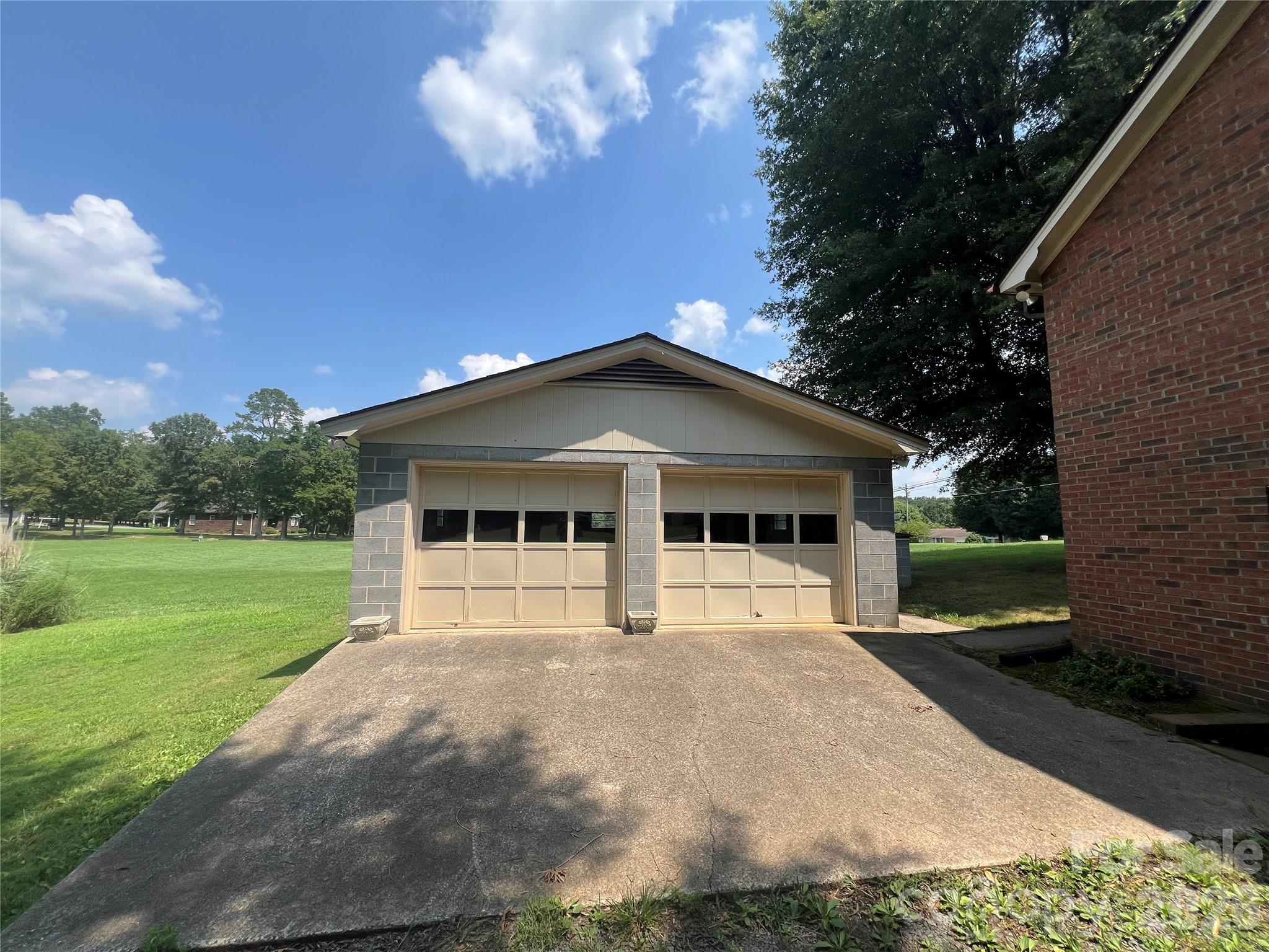 28331 Canton Road Property Photo 32