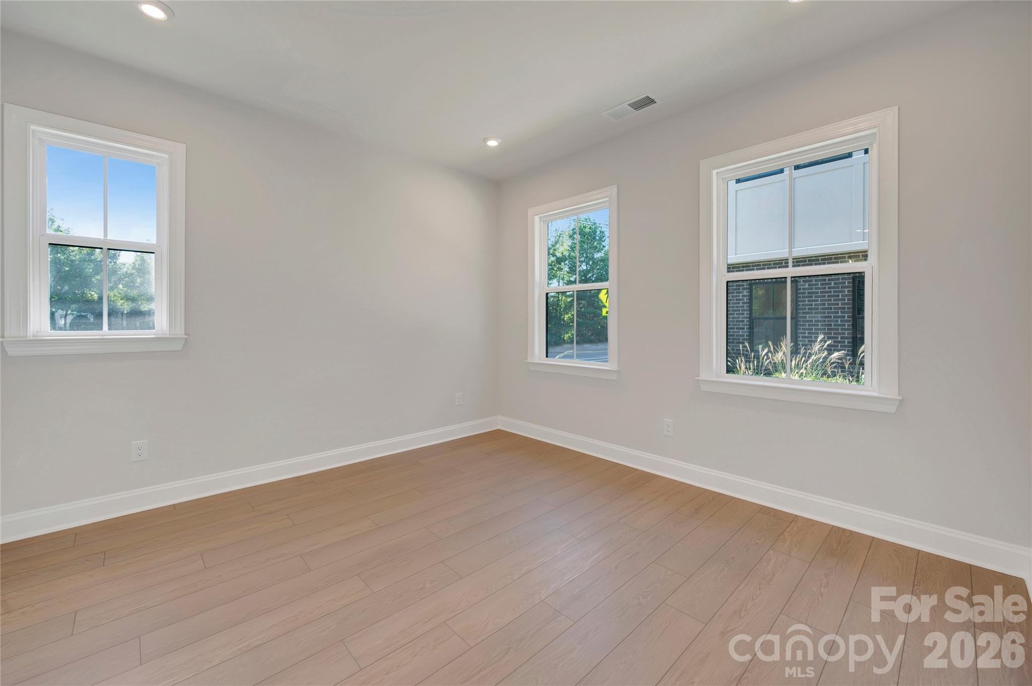 14018 Meera Lane Property Photo 4