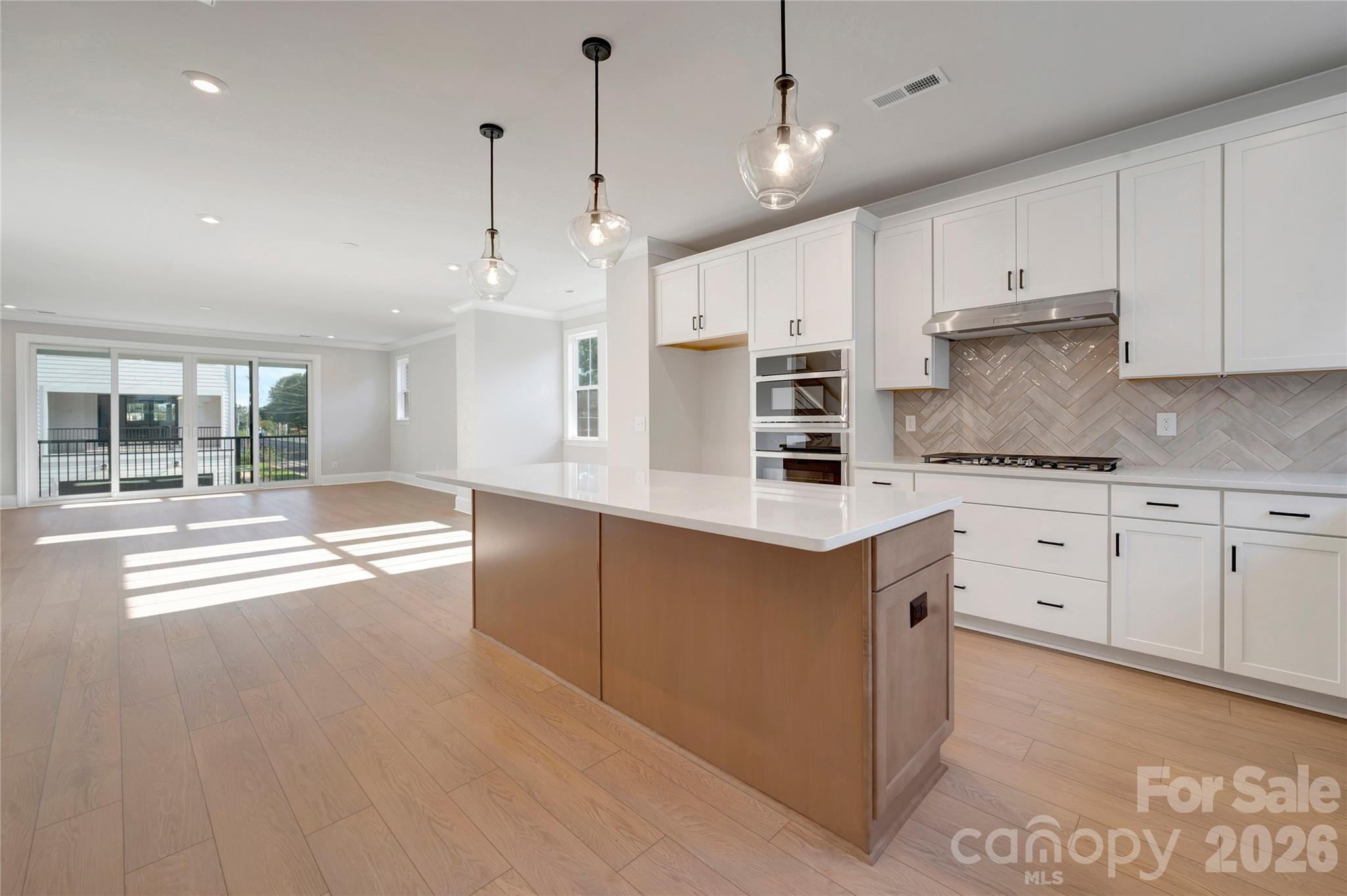 14018 Meera Lane Property Photo 11