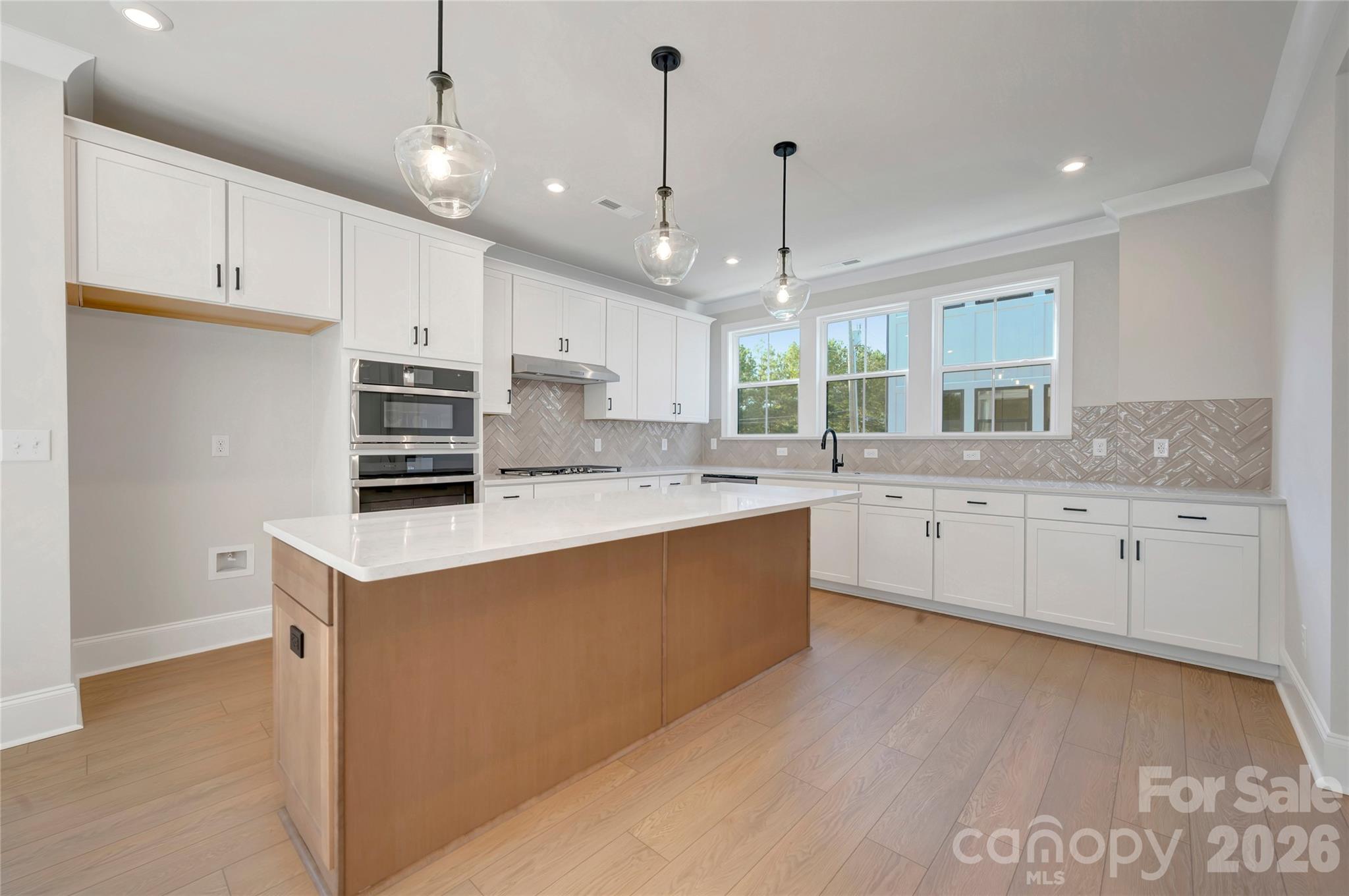 14018 Meera Lane Property Photo 12
