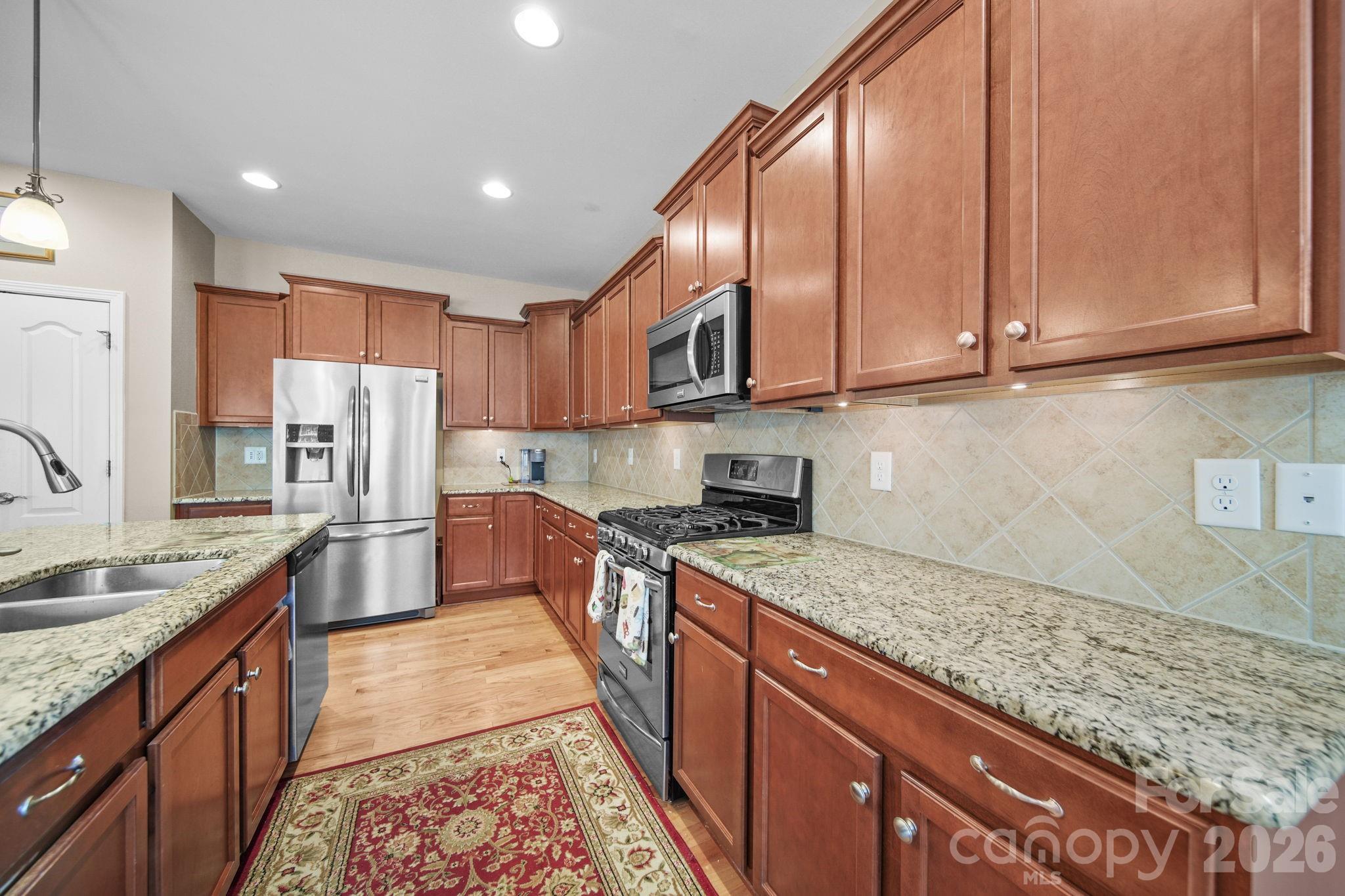 4286 Perth Road Property Photo 6