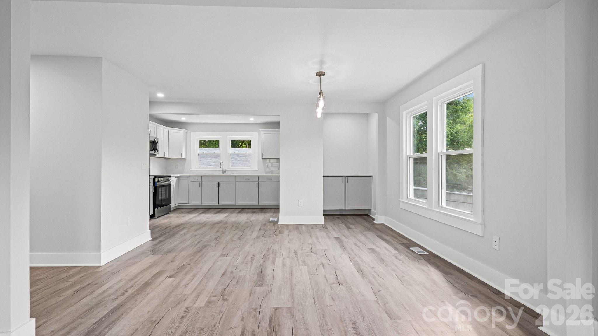 1306 Pennington Road Property Photo 8
