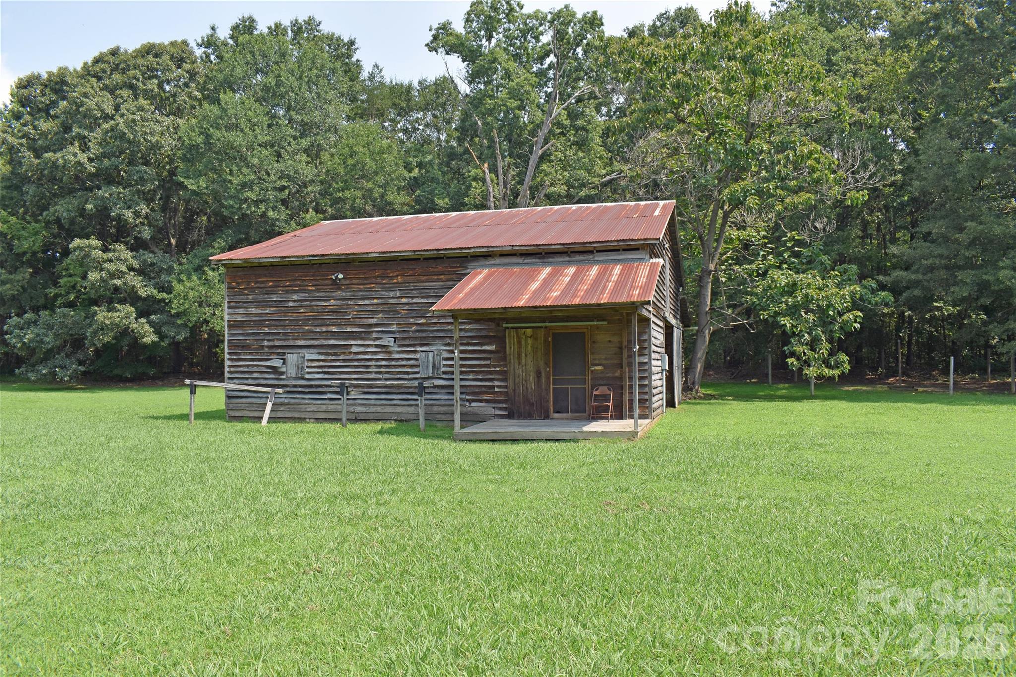 1330 Rosehill Drive Property Photo 2