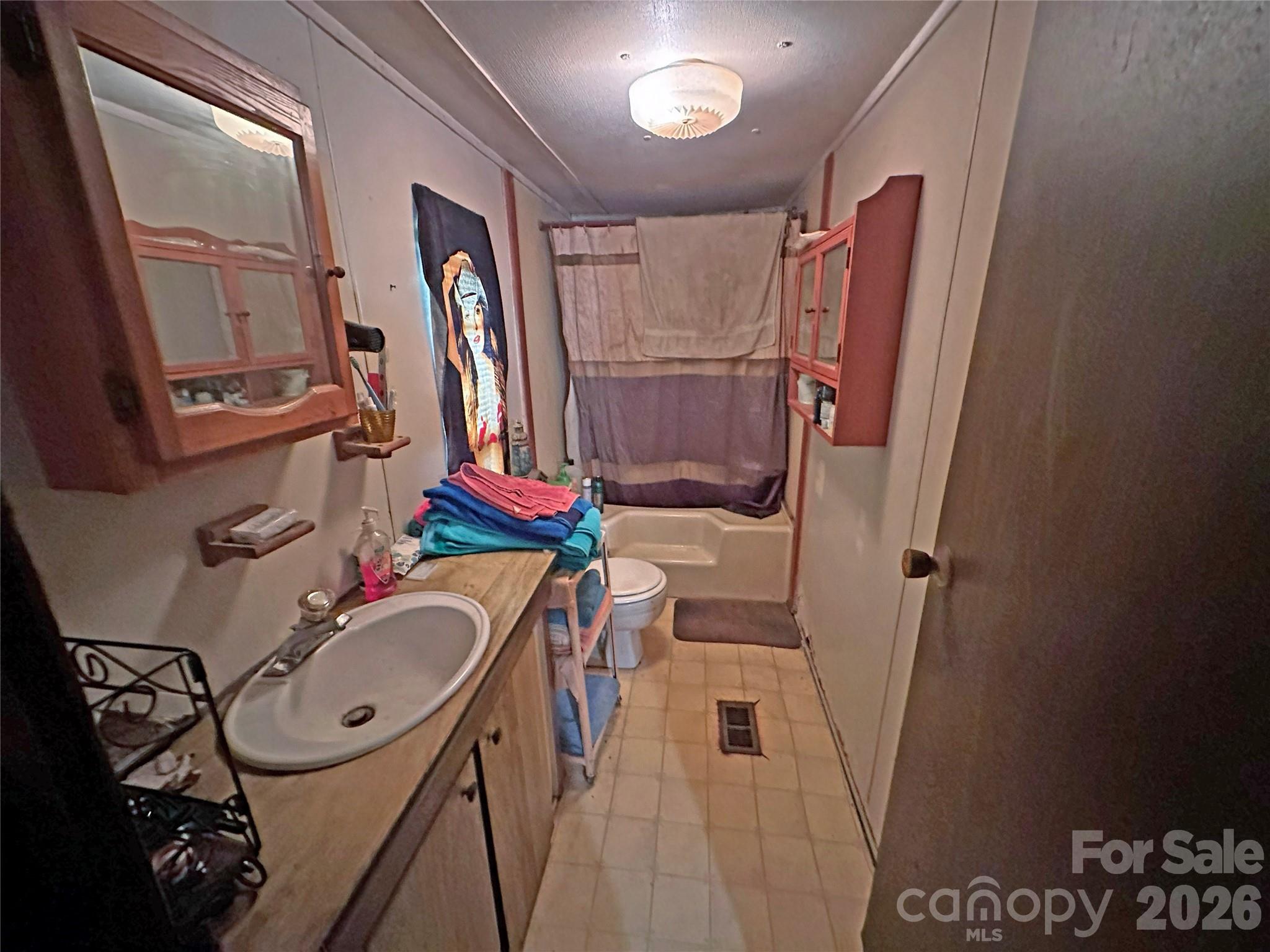 1330 Rosehill Drive Property Photo 7