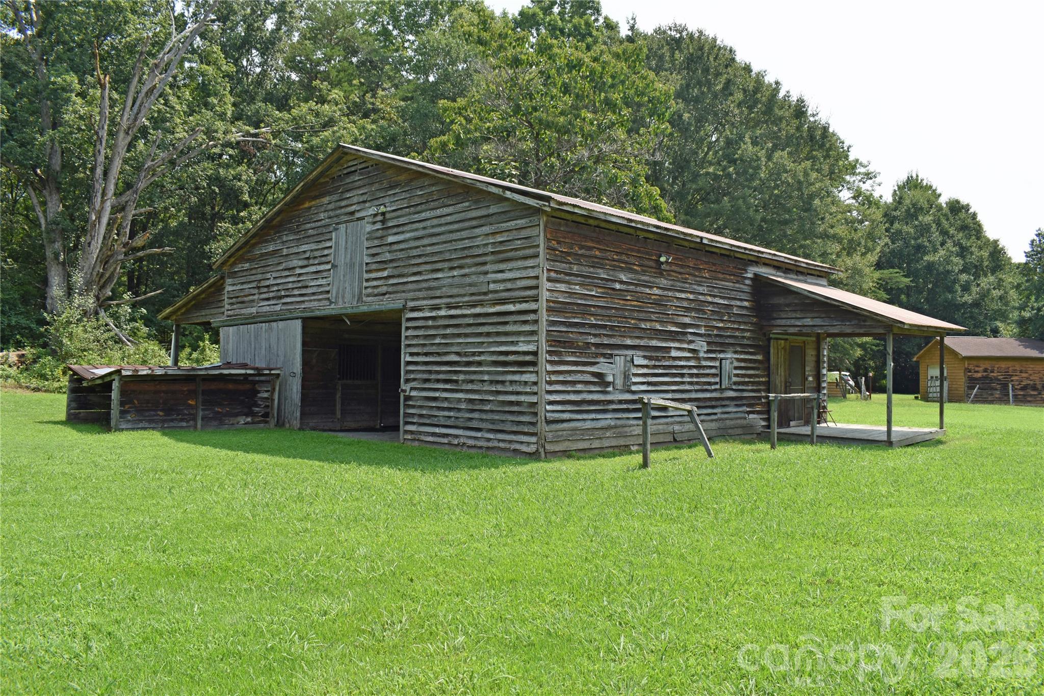 1330 Rosehill Drive Property Photo 15