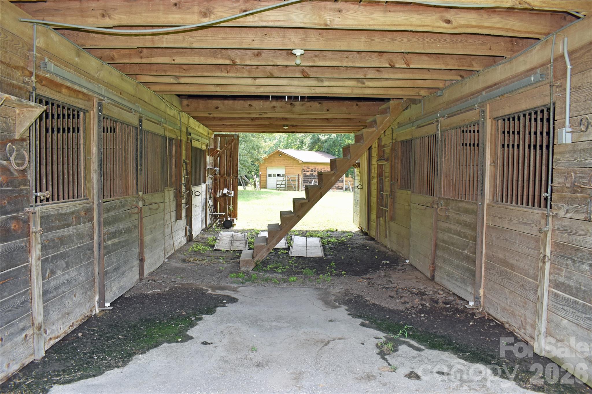 1330 Rosehill Drive Property Photo 17