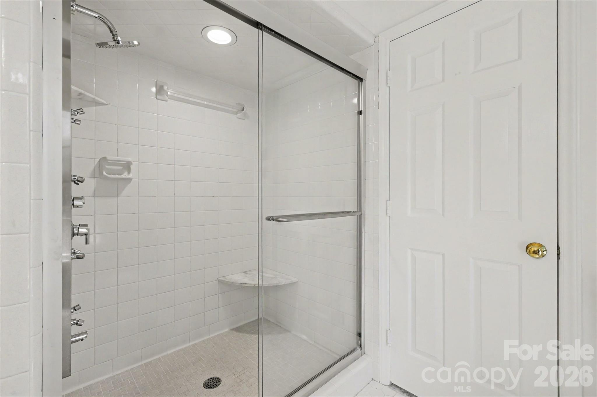 5301 Morrowick Road Property Photo 15