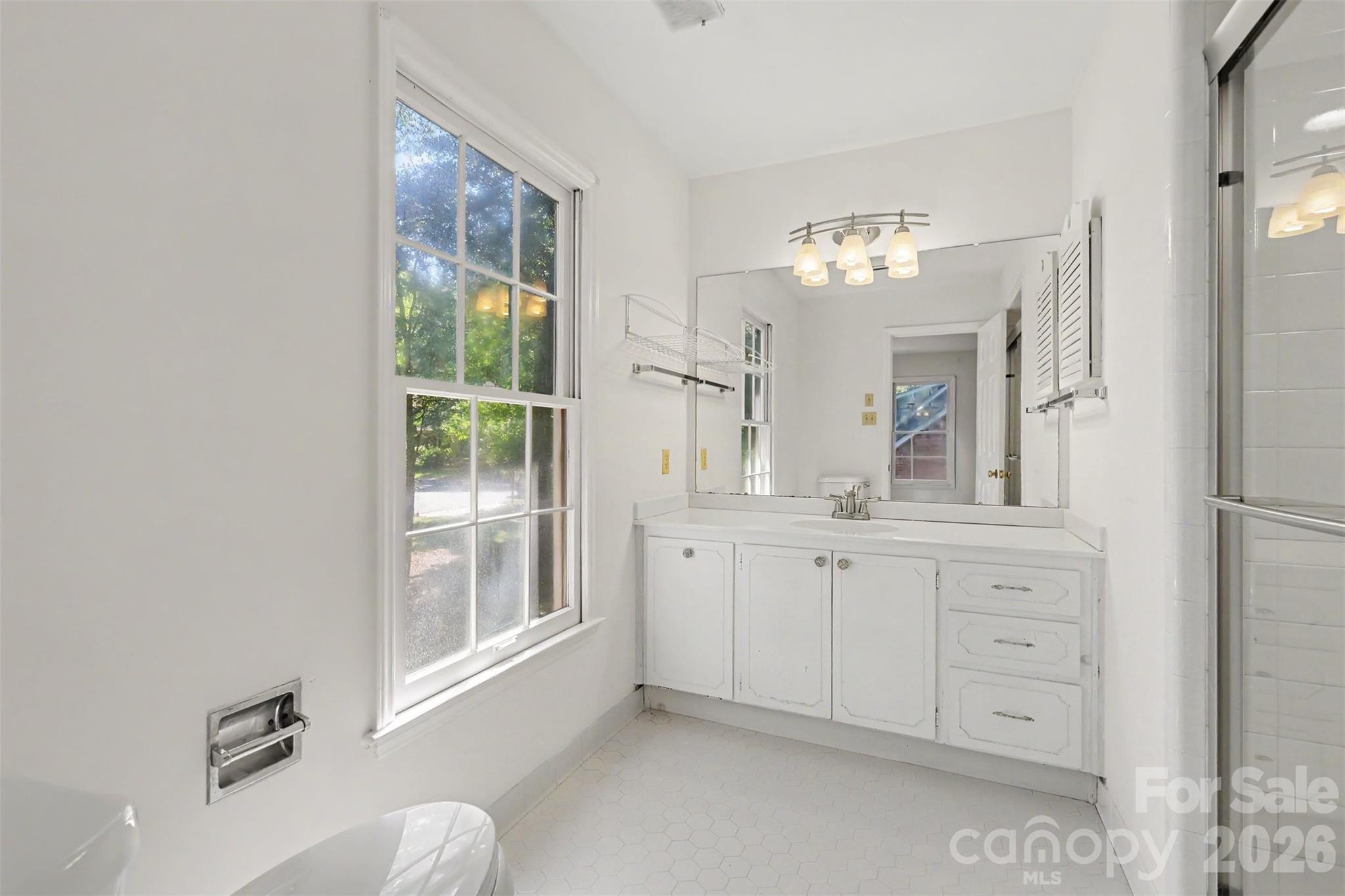 5301 Morrowick Road Property Photo 16