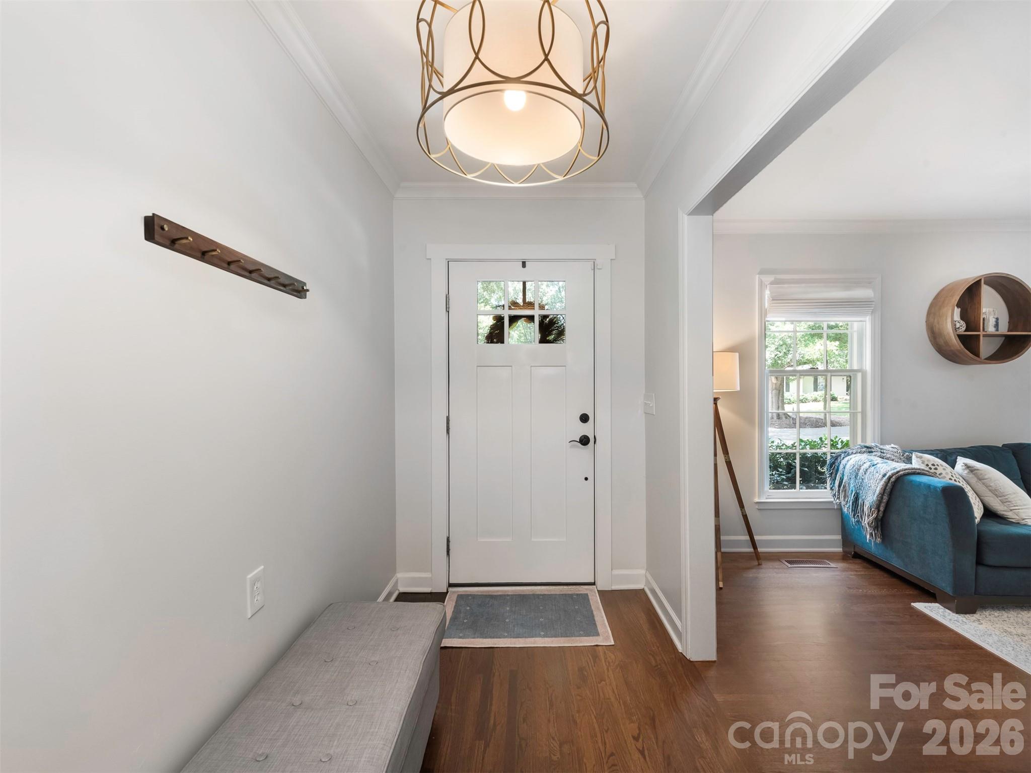 1324 Redcoat Drive Property Photo 3