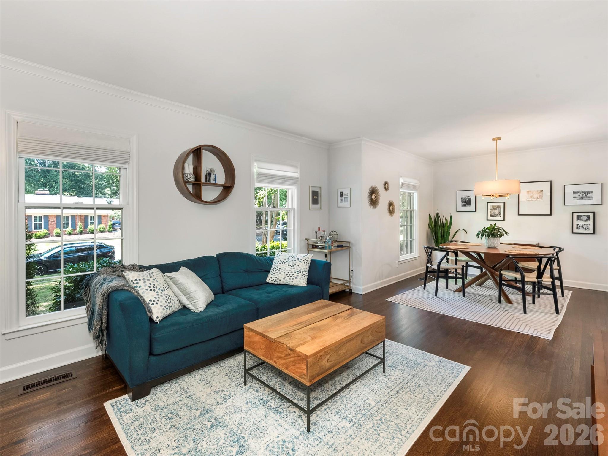 1324 Redcoat Drive Property Photo 4