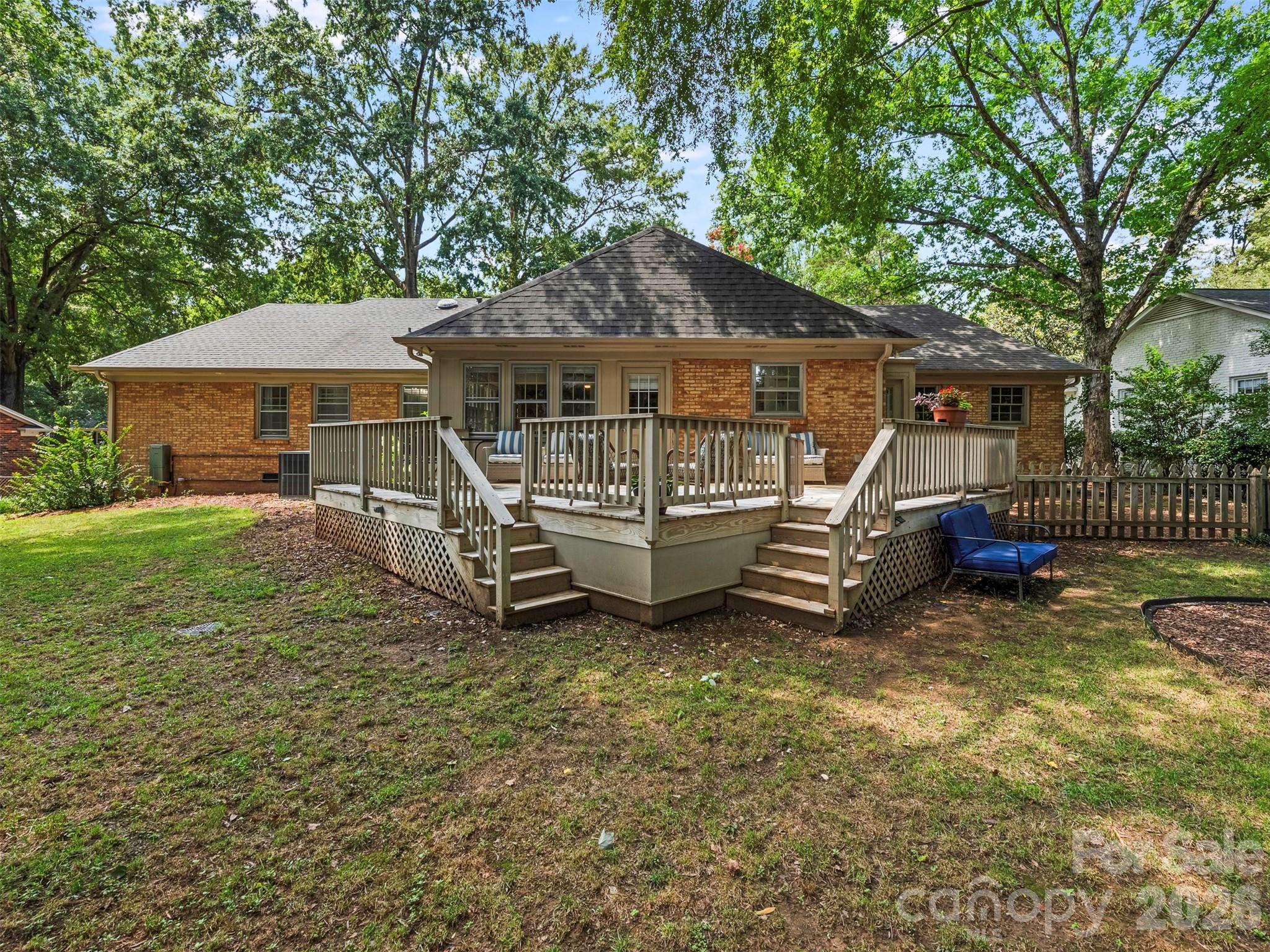 1324 Redcoat Drive Property Photo 37