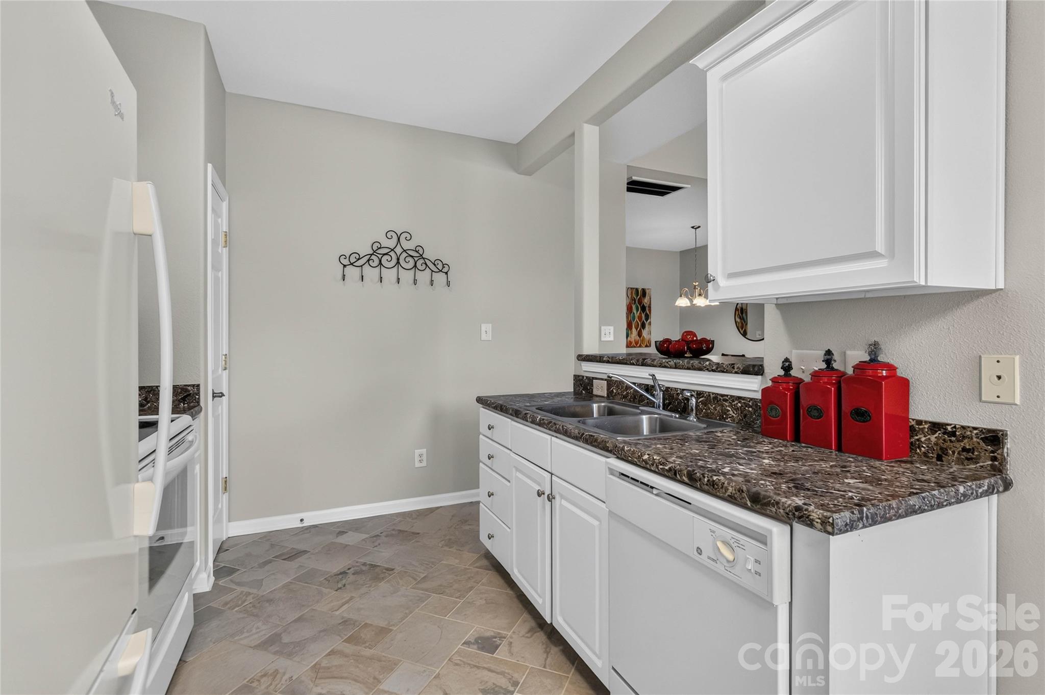 4131 Center Place Drive Property Photo 12