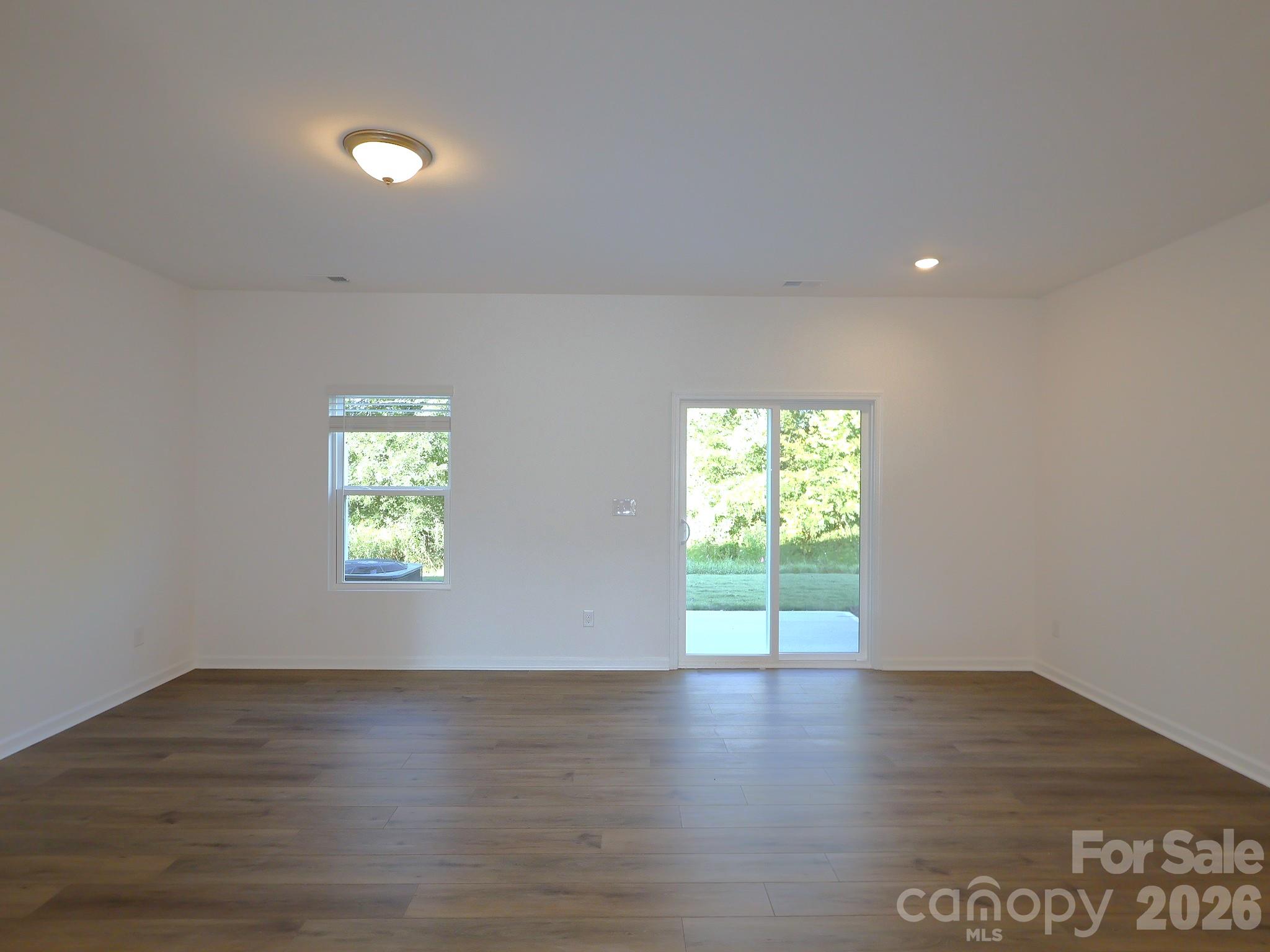 1153 Overbrook Place Property Photo 6
