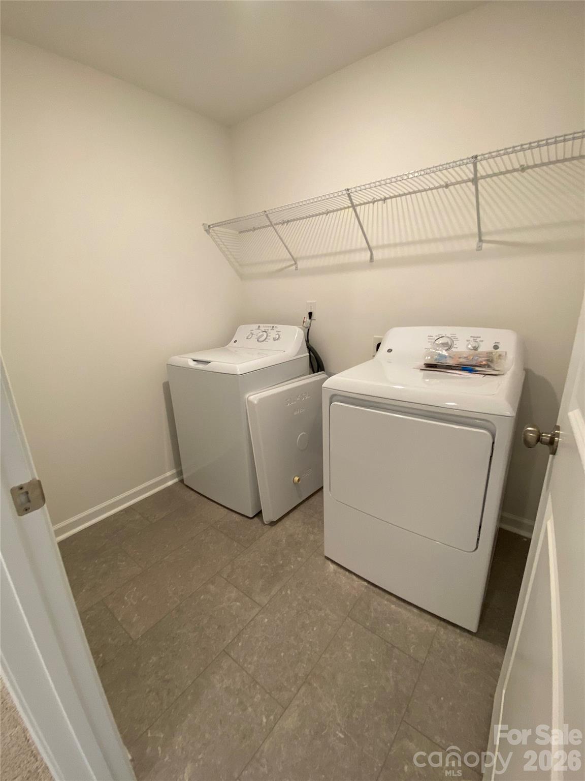 1153 Overbrook Place Property Photo 10