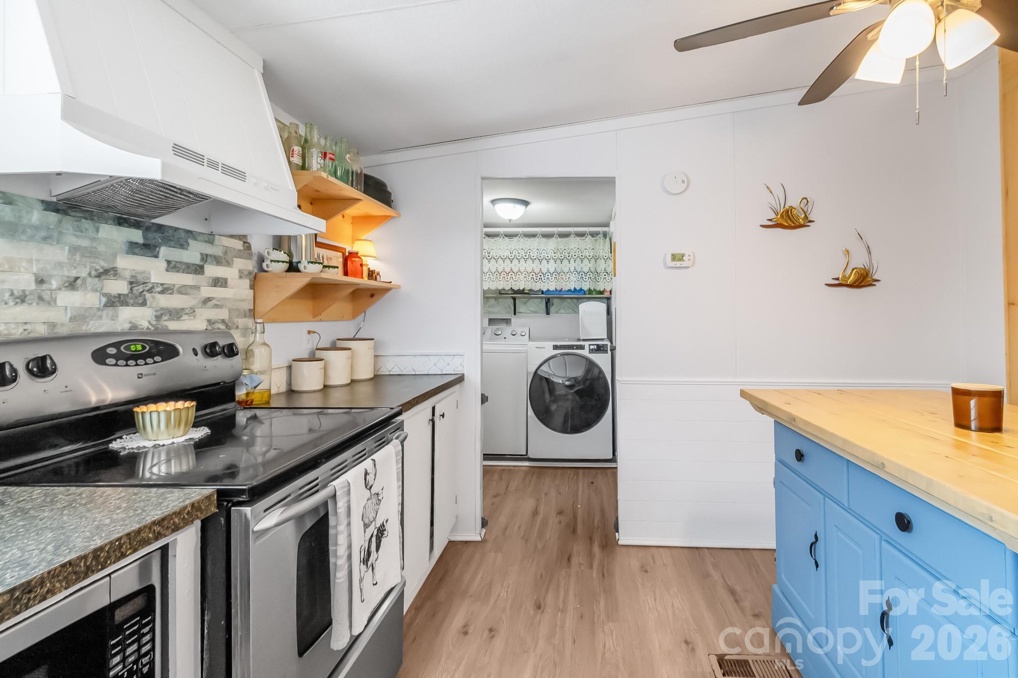 2412 Walnut Road Property Photo 13