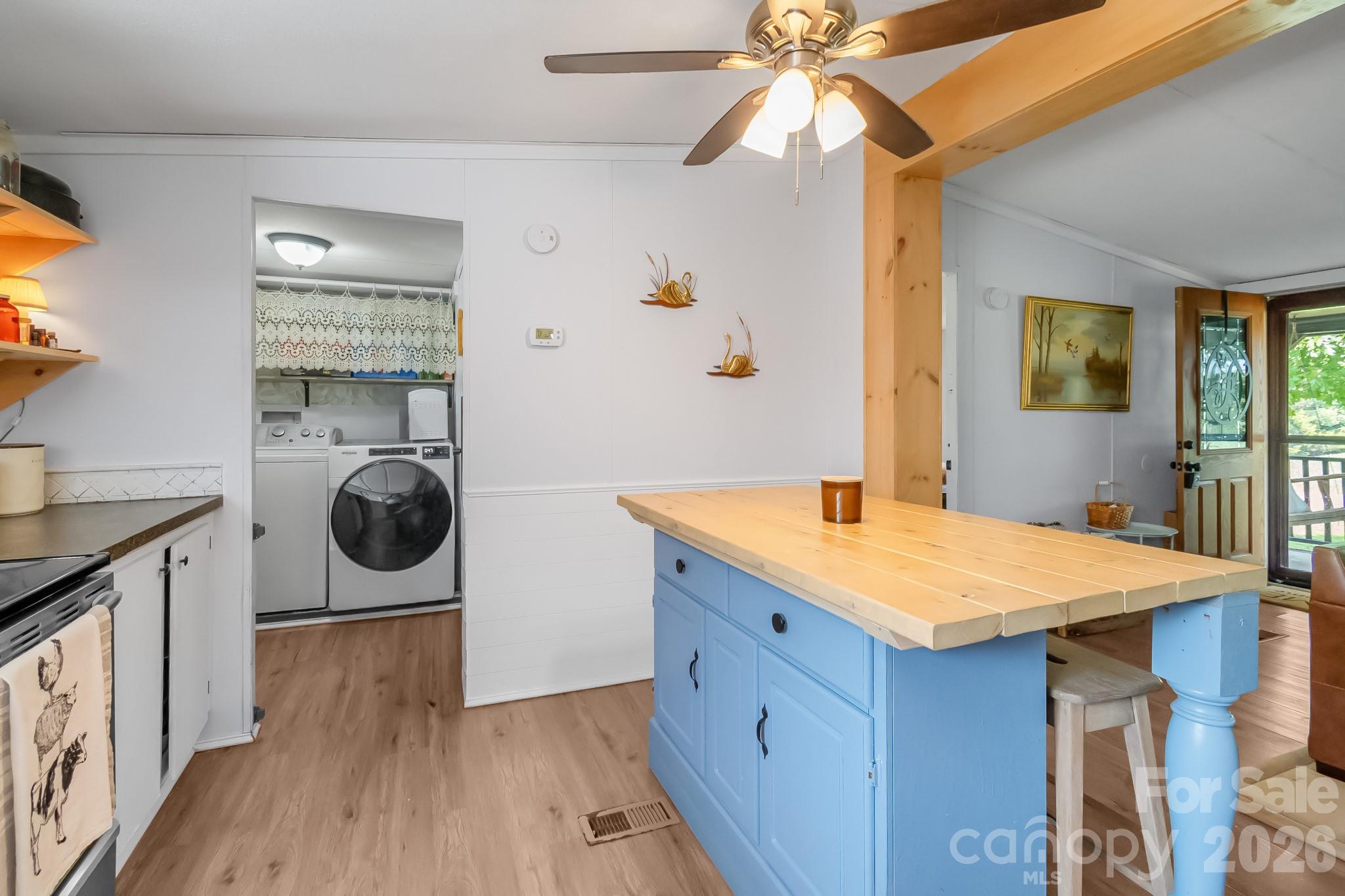 2412 Walnut Road Property Photo 14