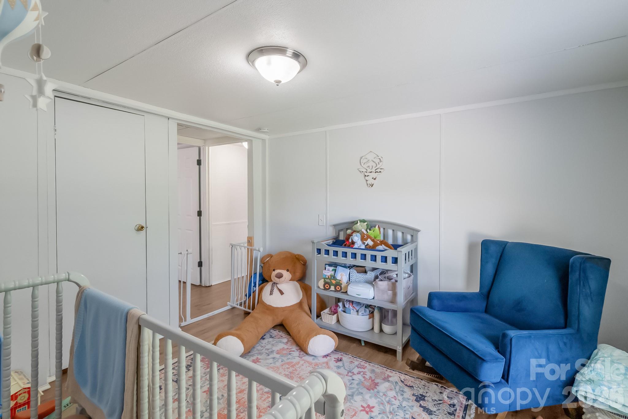2412 Walnut Road Property Photo 22