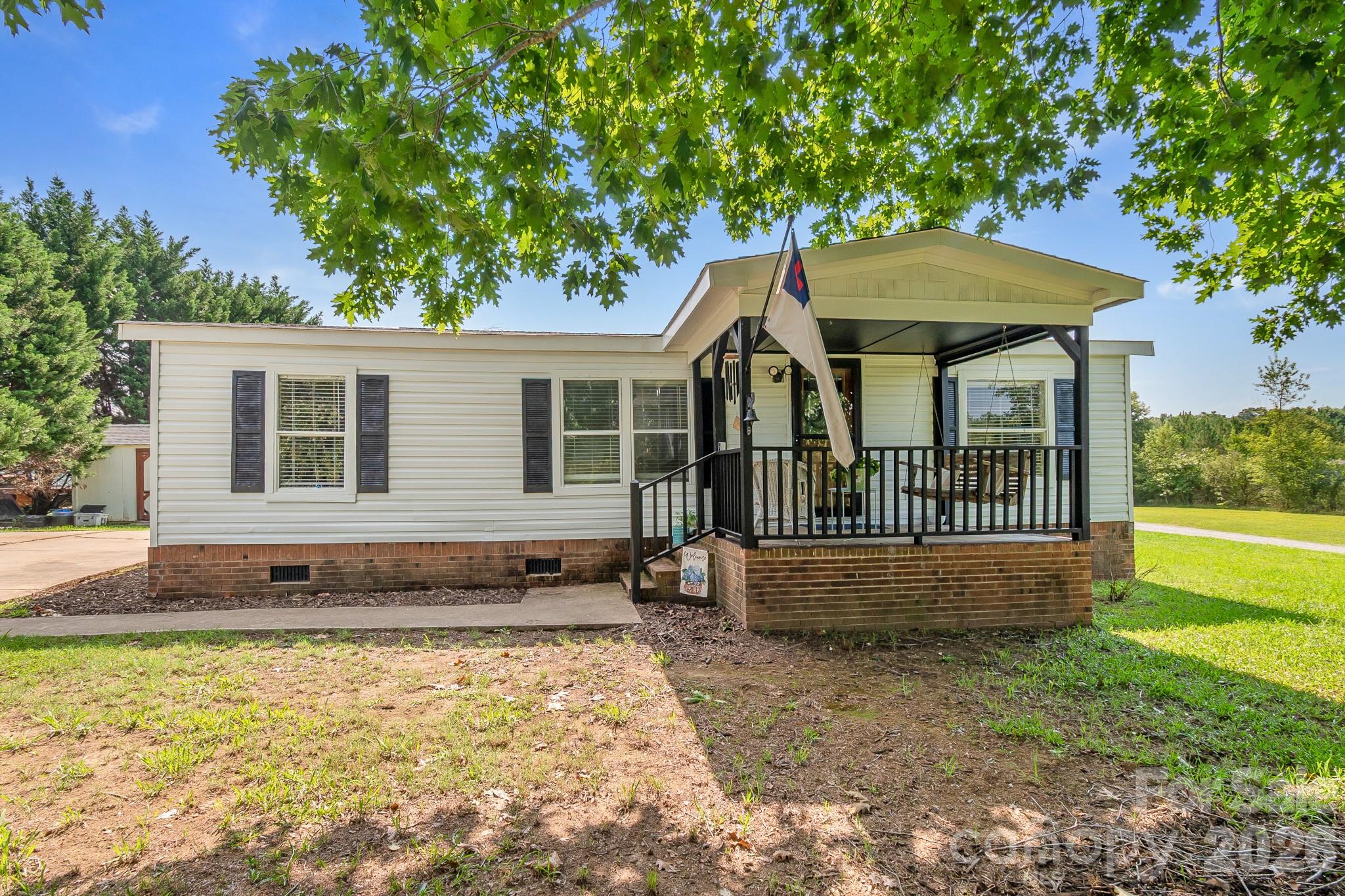 2412 Walnut Road Property Photo 34