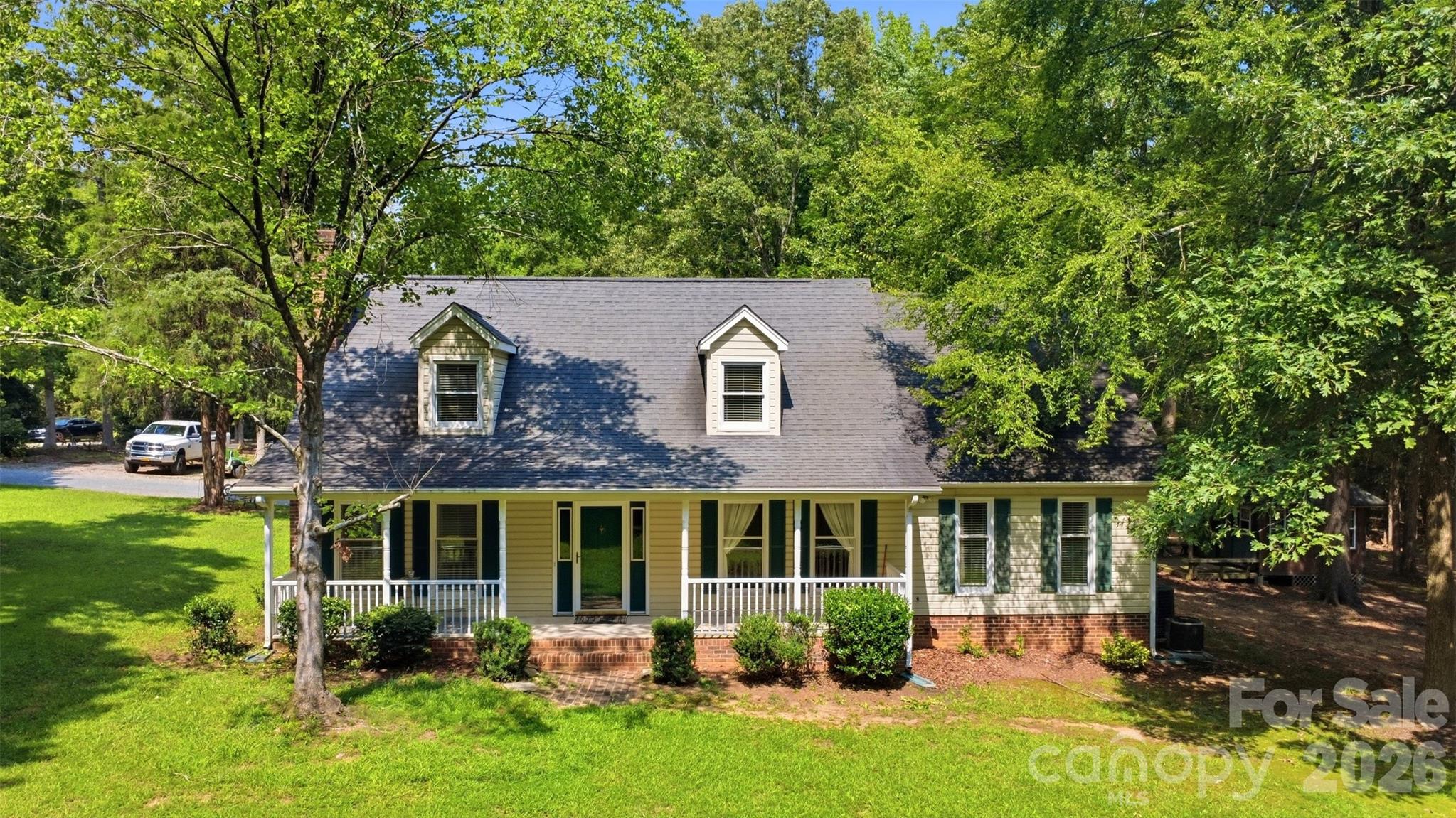 6707 S Providence Road Property Photo 1