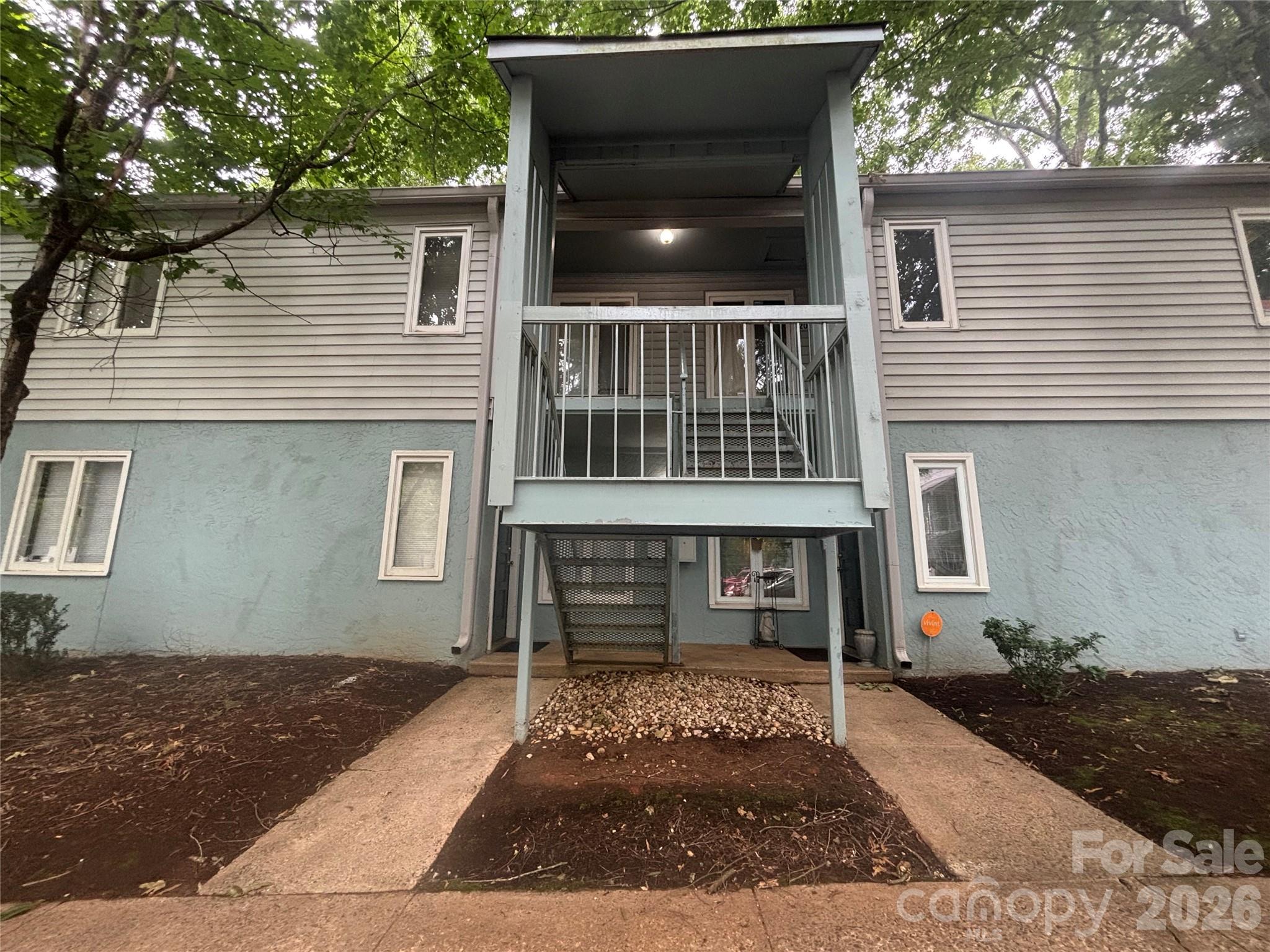 1906 Meadowlark Lane 19 Property Photo 1