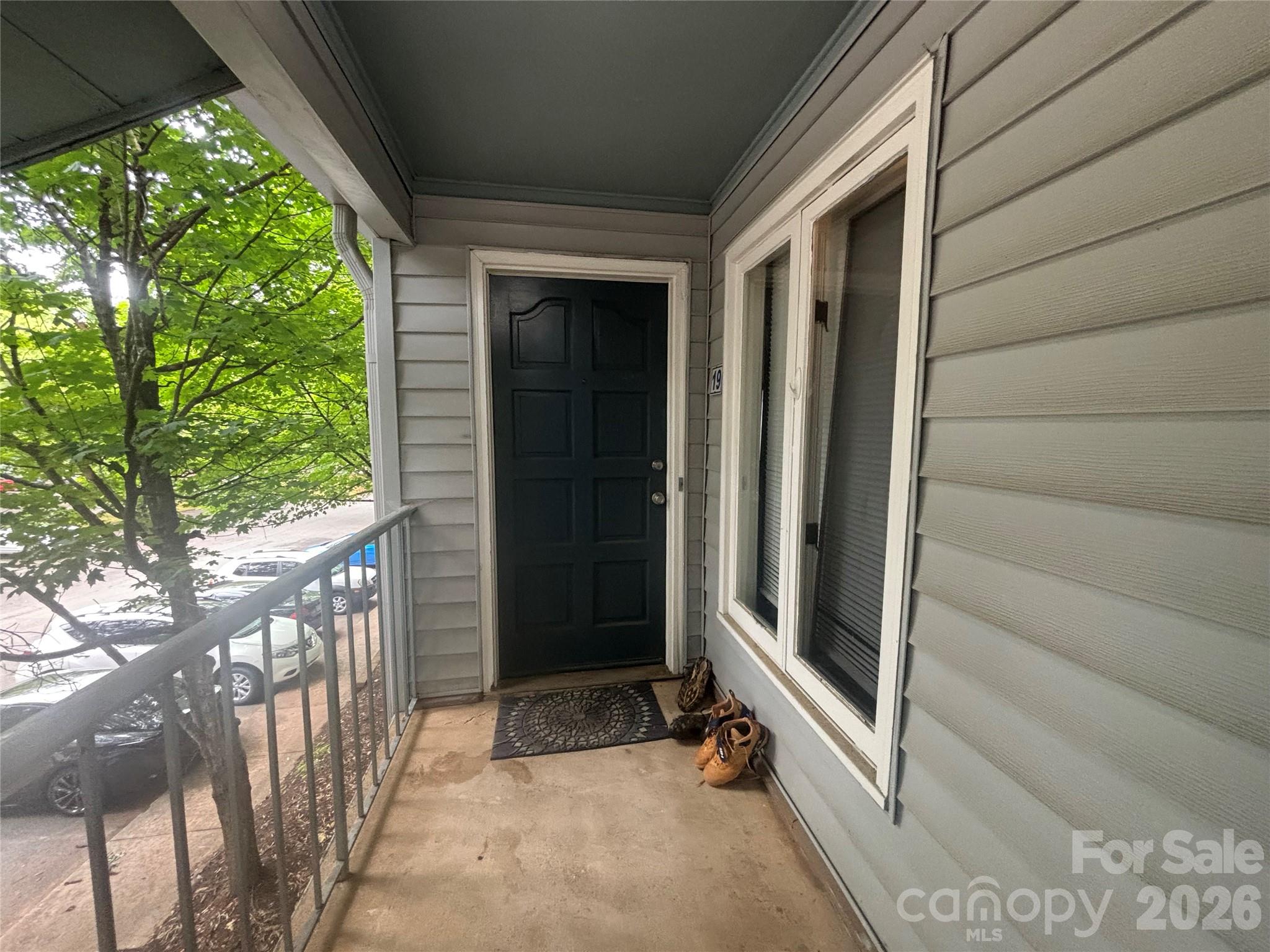 1906 Meadowlark Lane 19 Property Photo 3