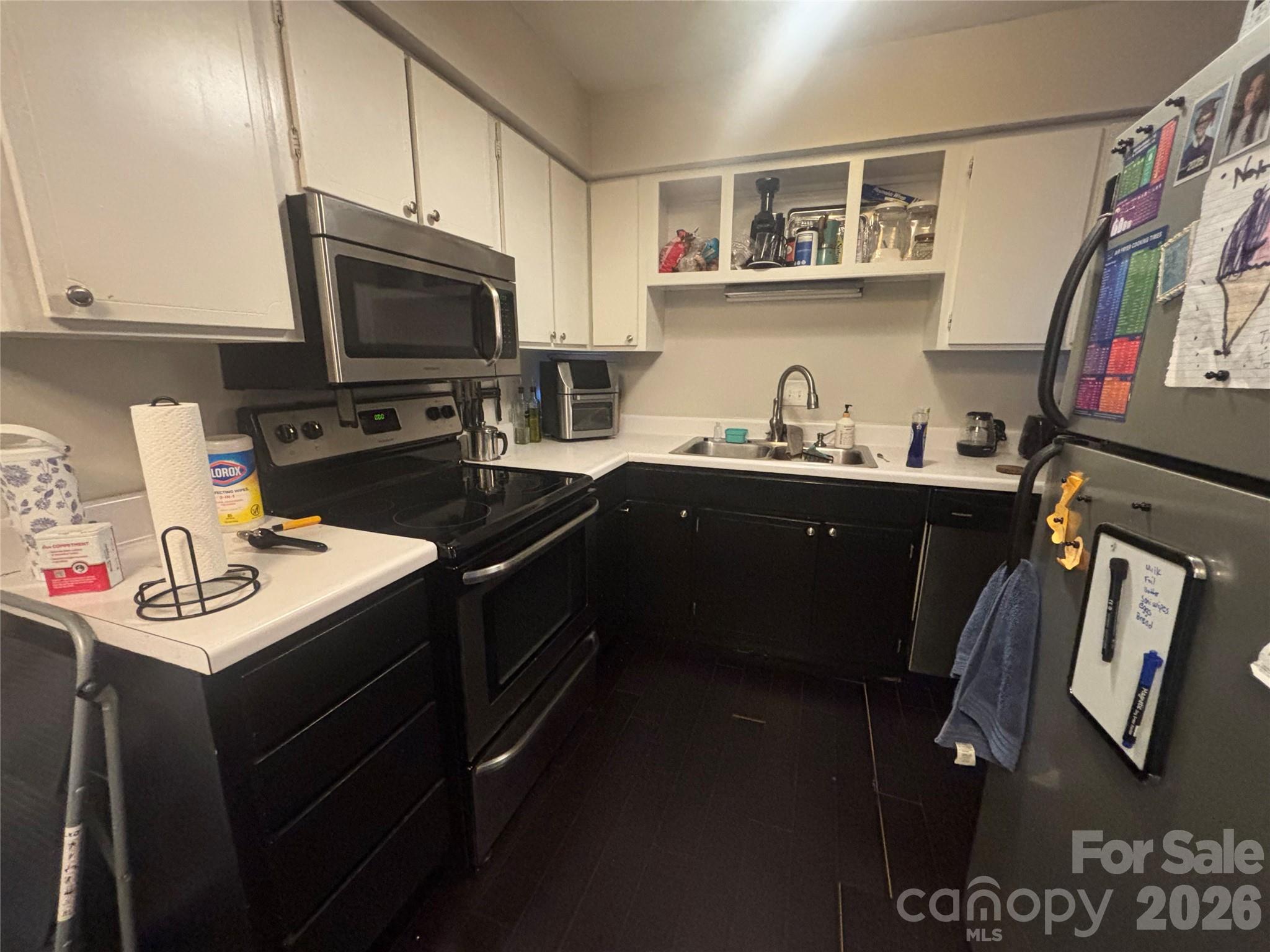 1906 Meadowlark Lane 19 Property Photo 7