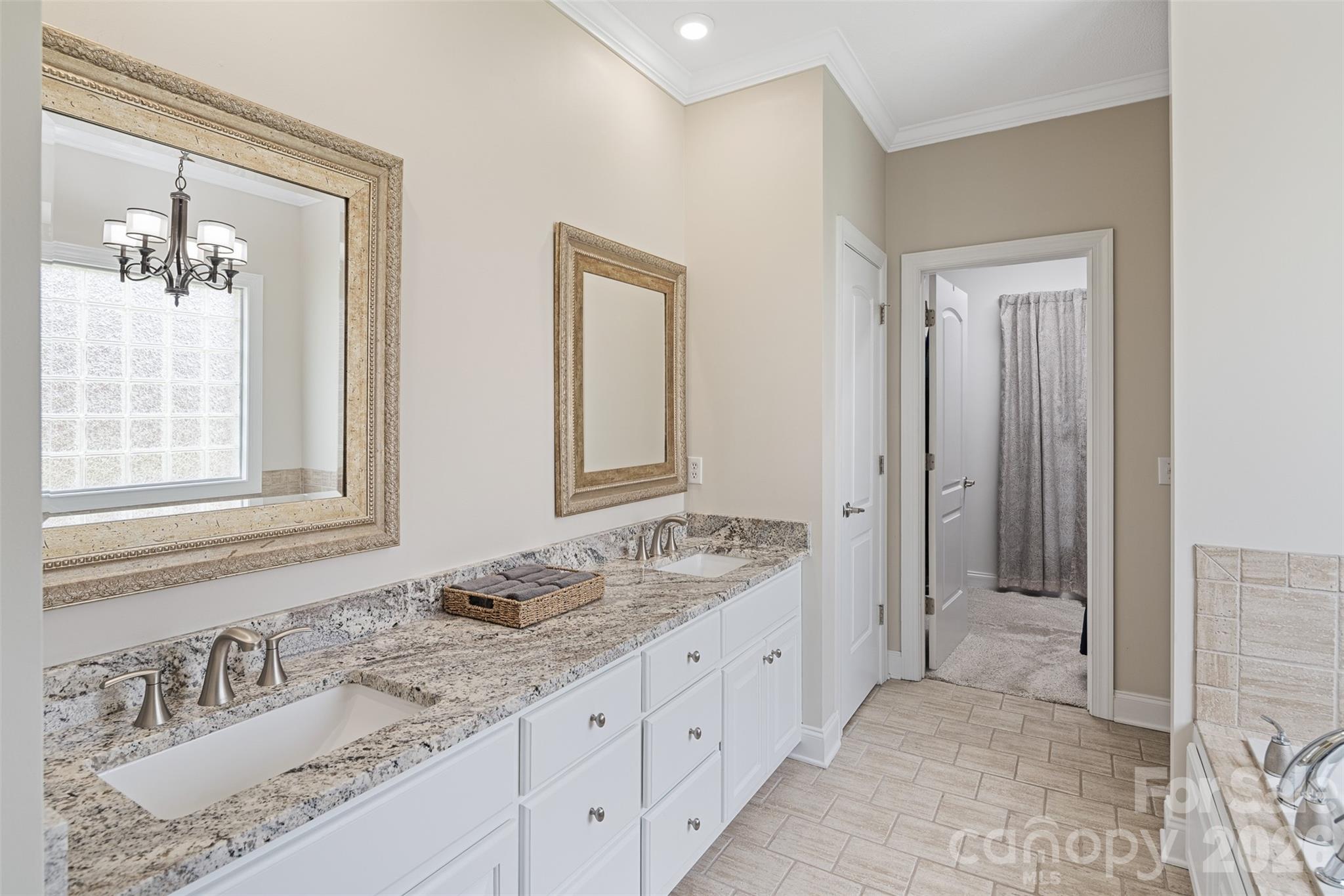 1746 30th Avenue Drive Property Photo 23