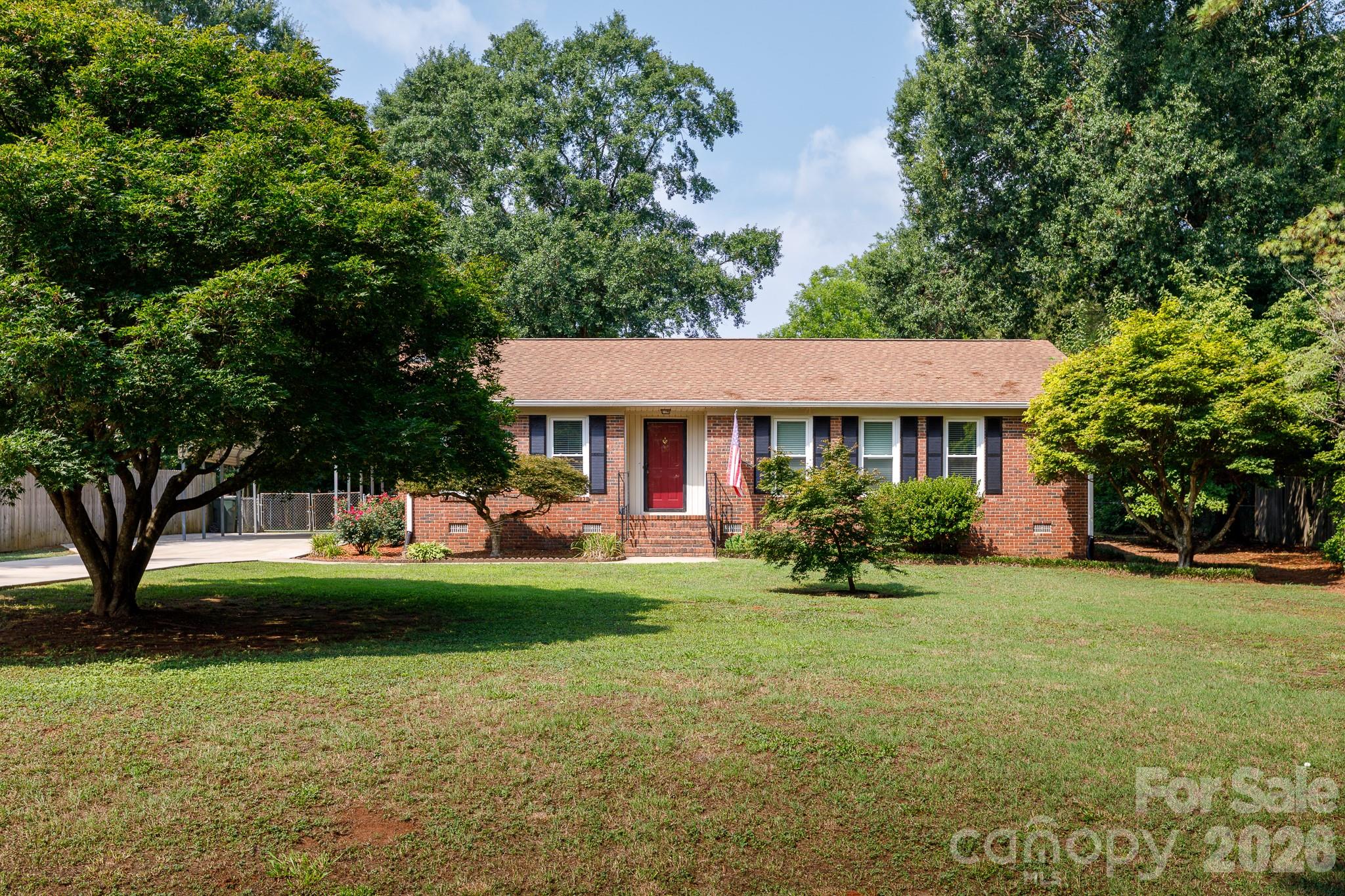 1667 Heatherhill Road Property Photo 1