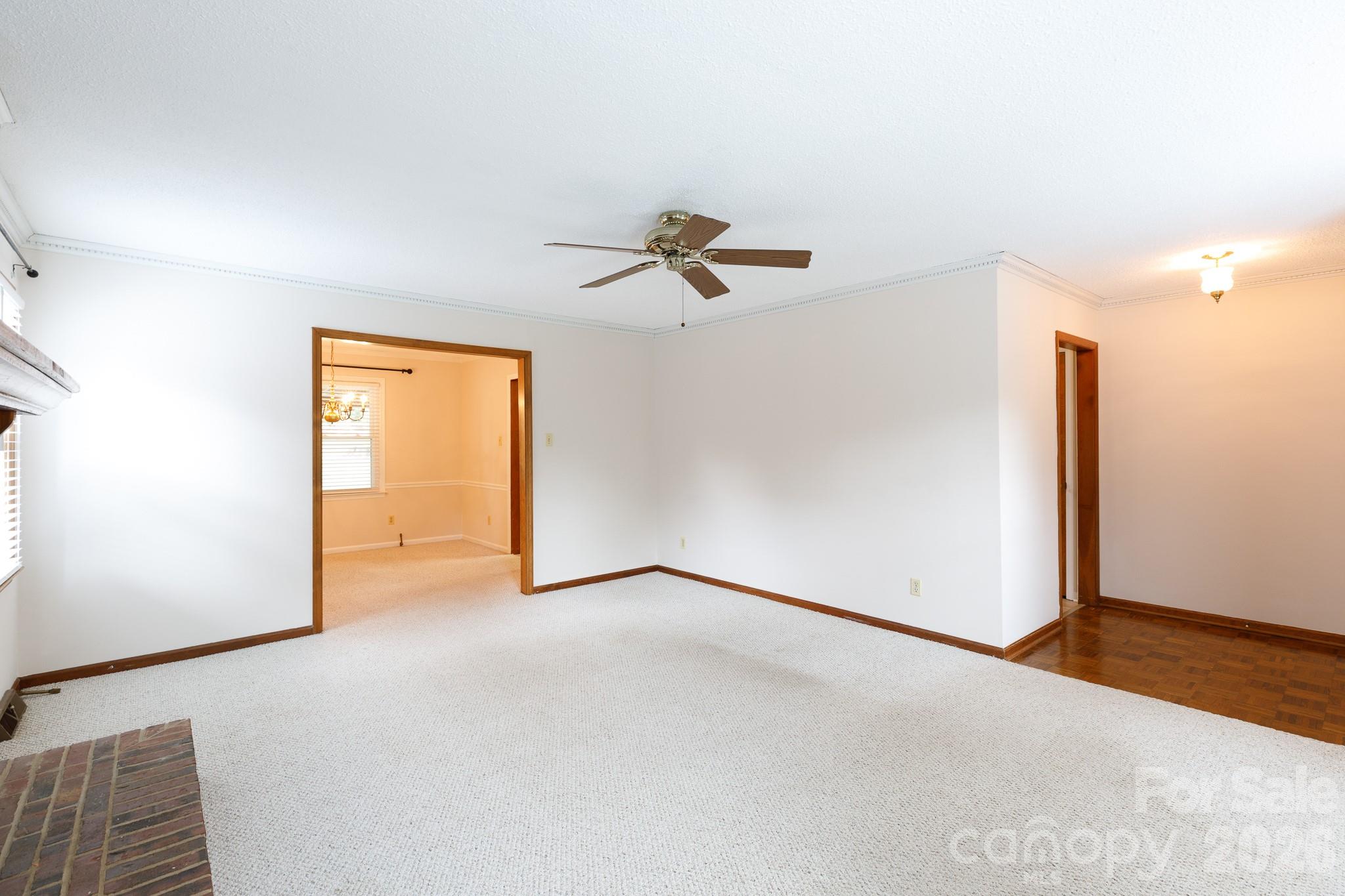 1667 Heatherhill Road Property Photo 7