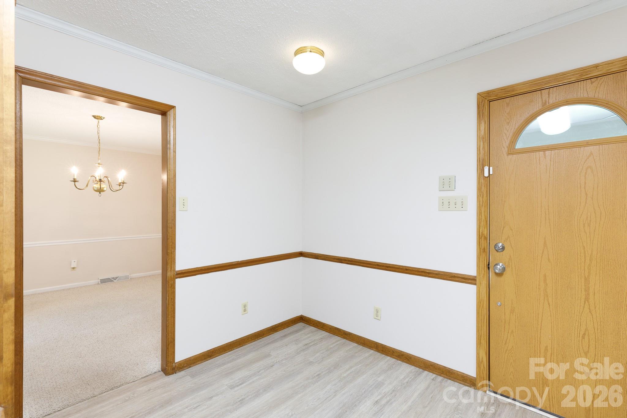1667 Heatherhill Road Property Photo 14