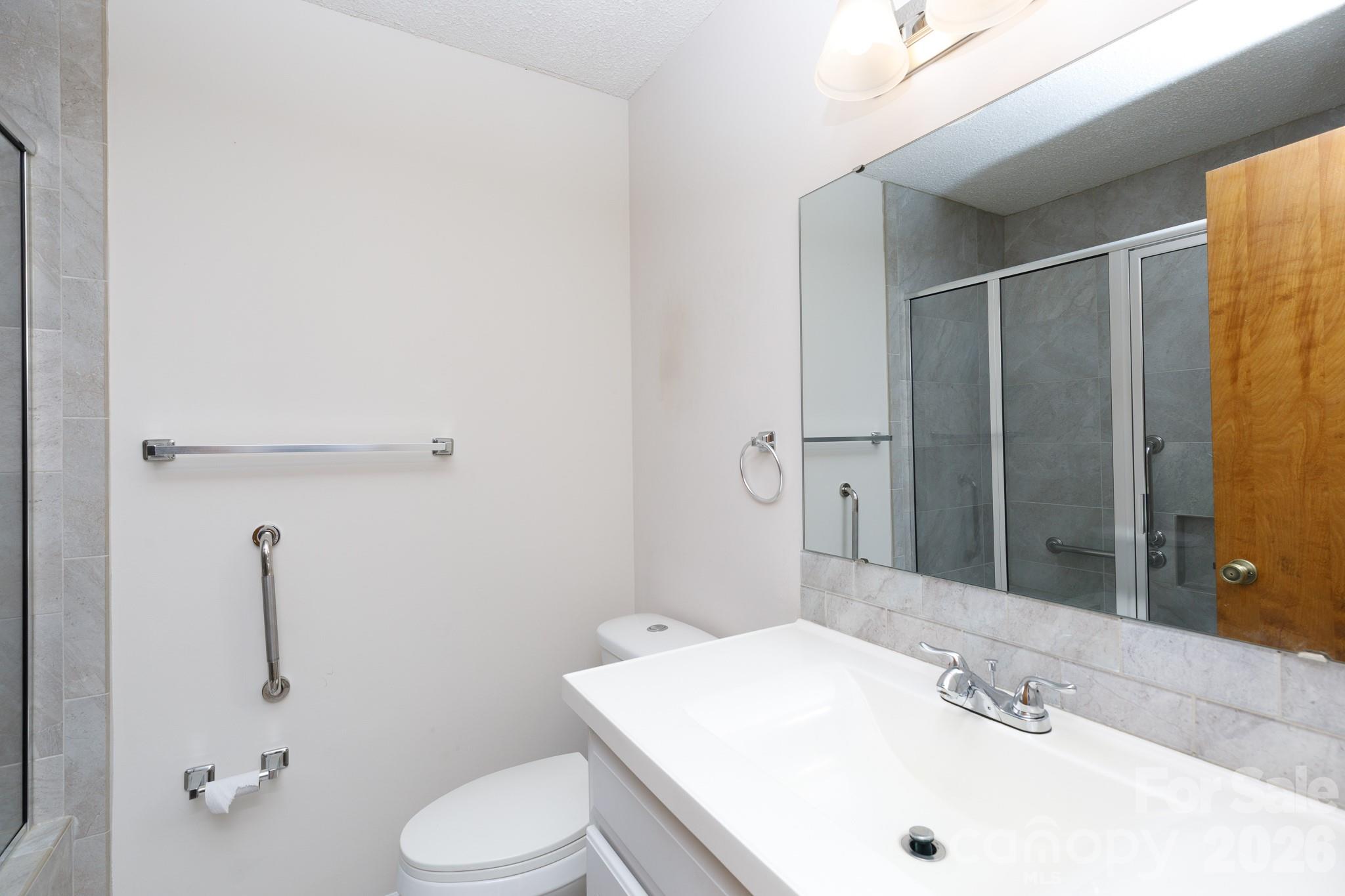 1667 Heatherhill Road Property Photo 19