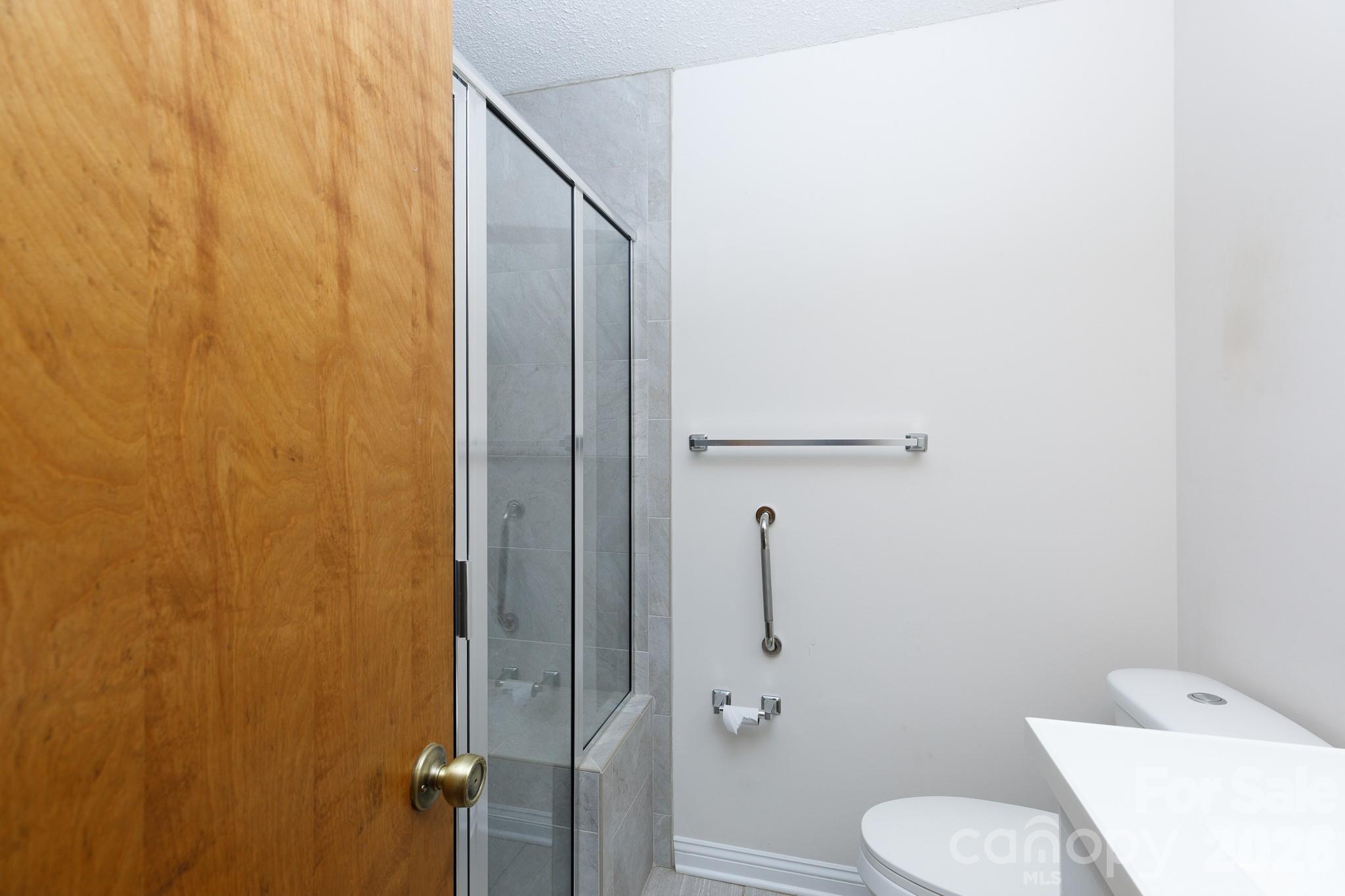 1667 Heatherhill Road Property Photo 20