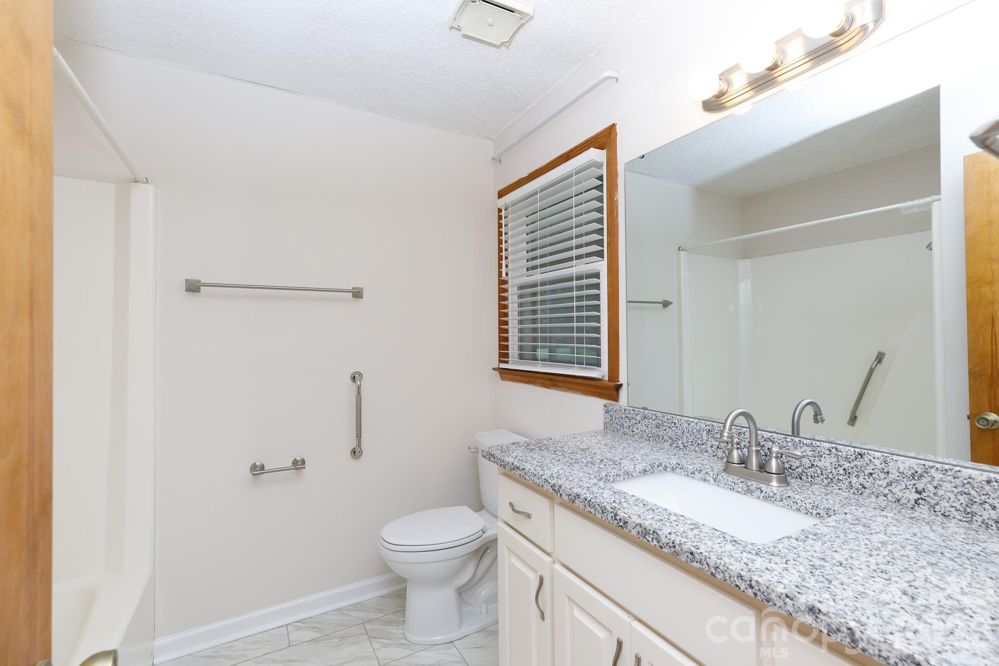 1667 Heatherhill Road Property Photo 25