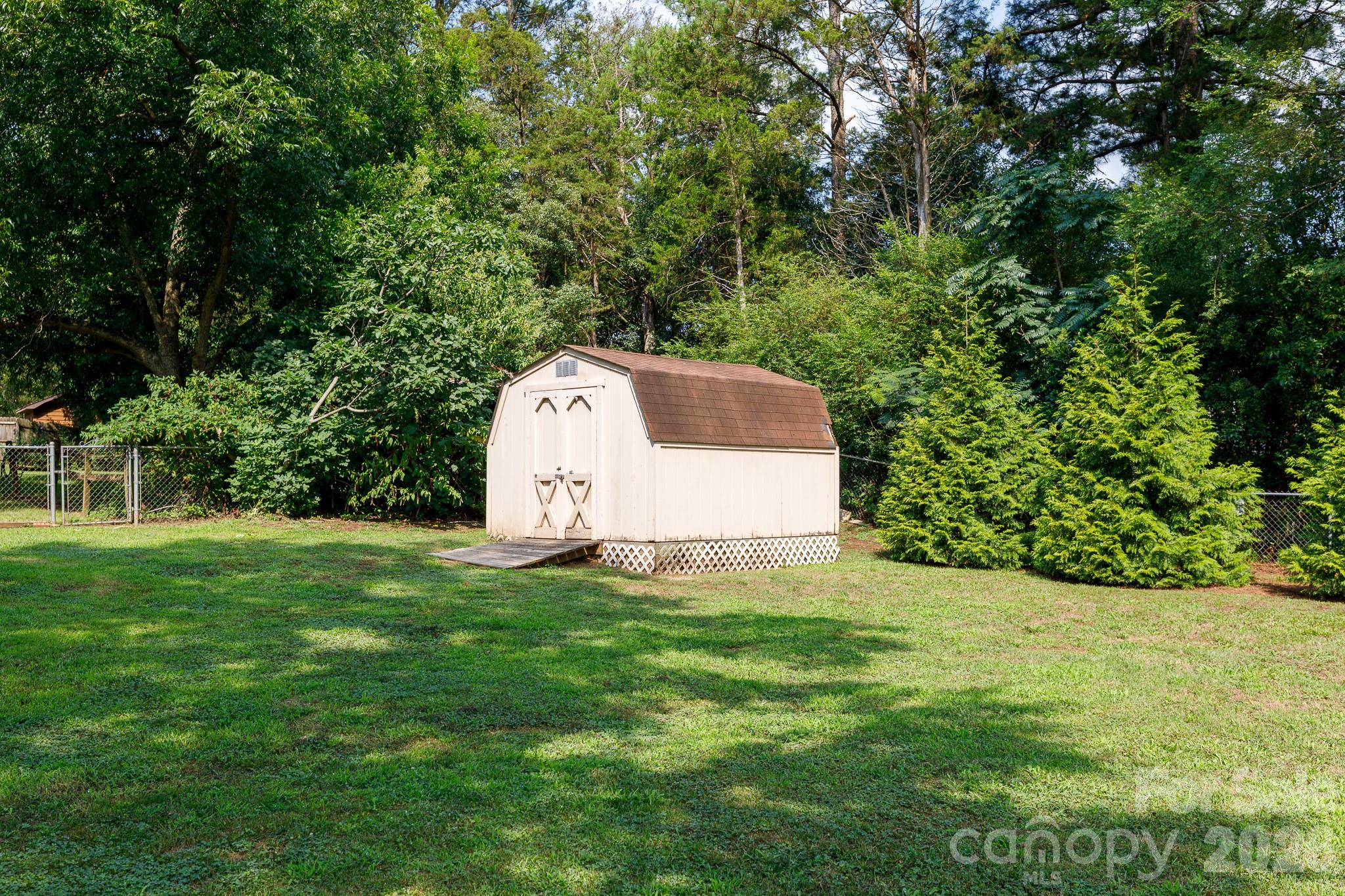 1667 Heatherhill Road Property Photo 34