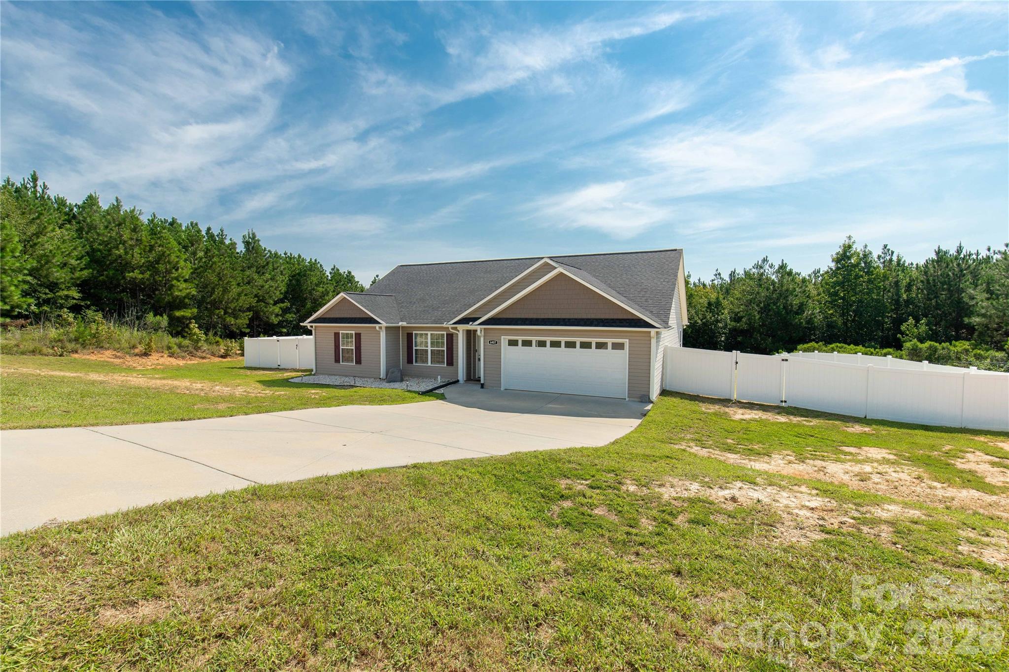 6407 Hunting Creek Road Property Photo 3