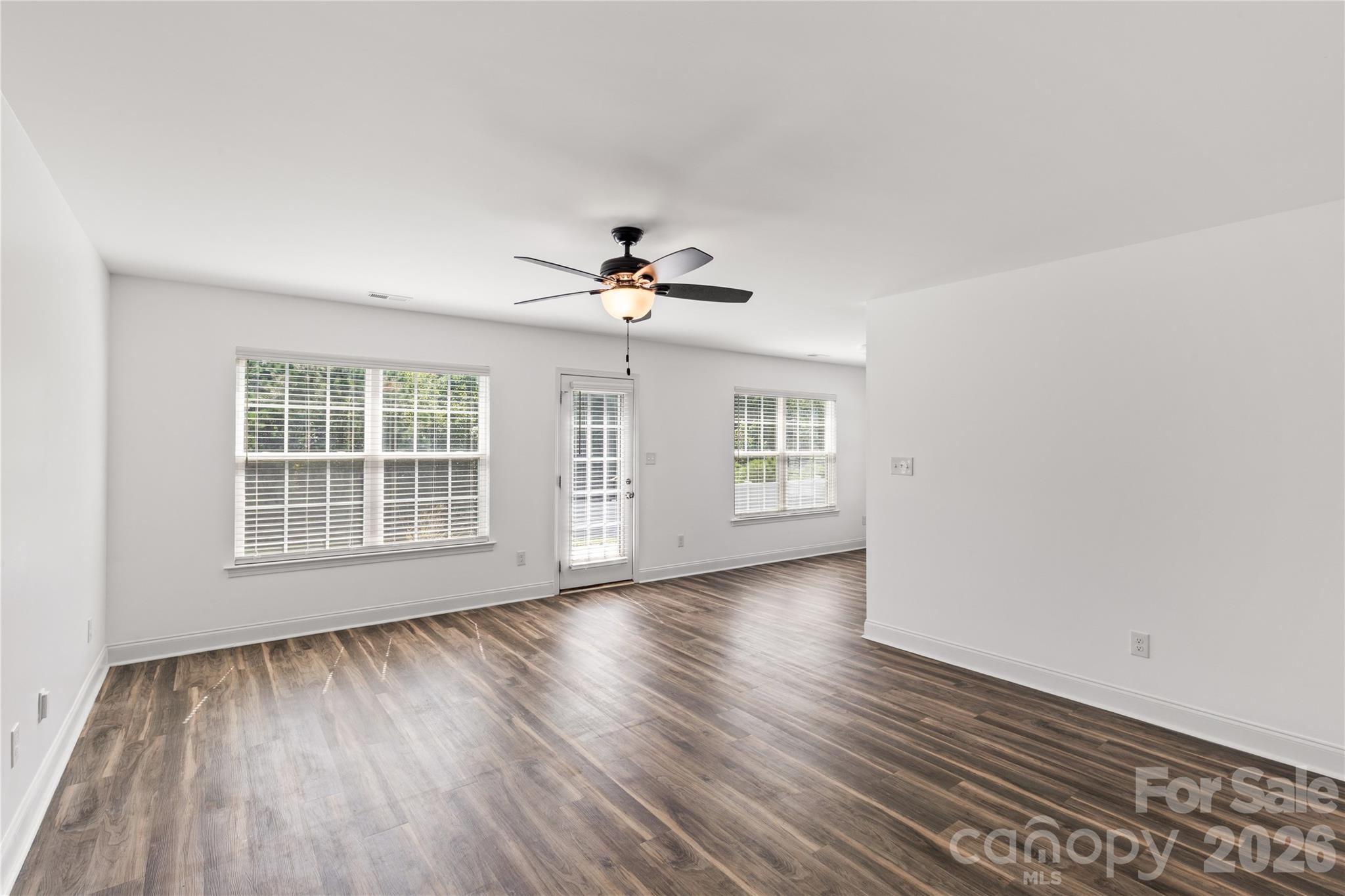 6407 Hunting Creek Road Property Photo 6