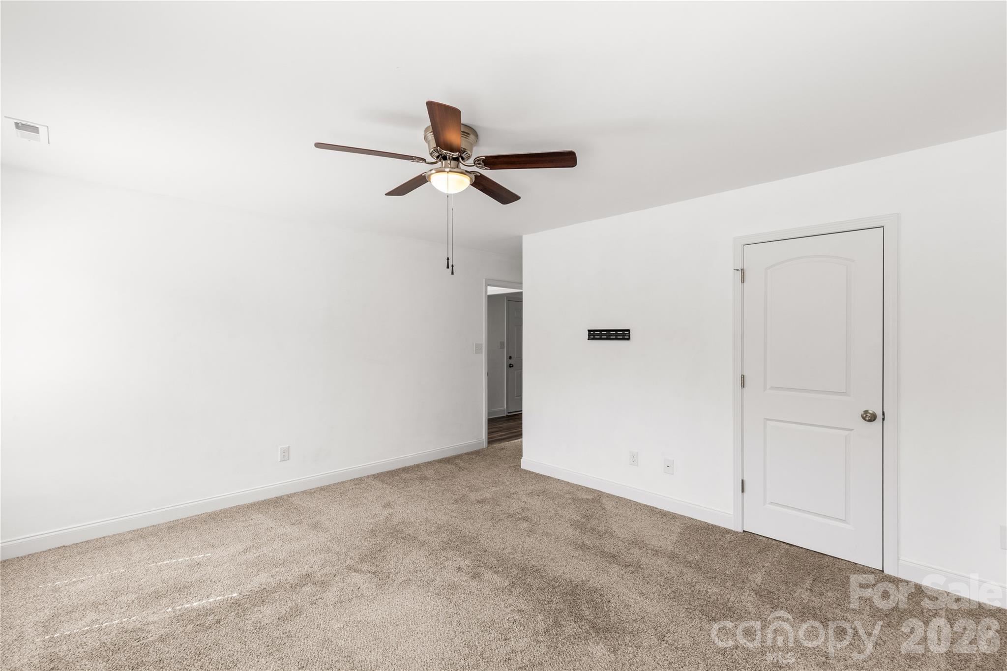 6407 Hunting Creek Road Property Photo 15