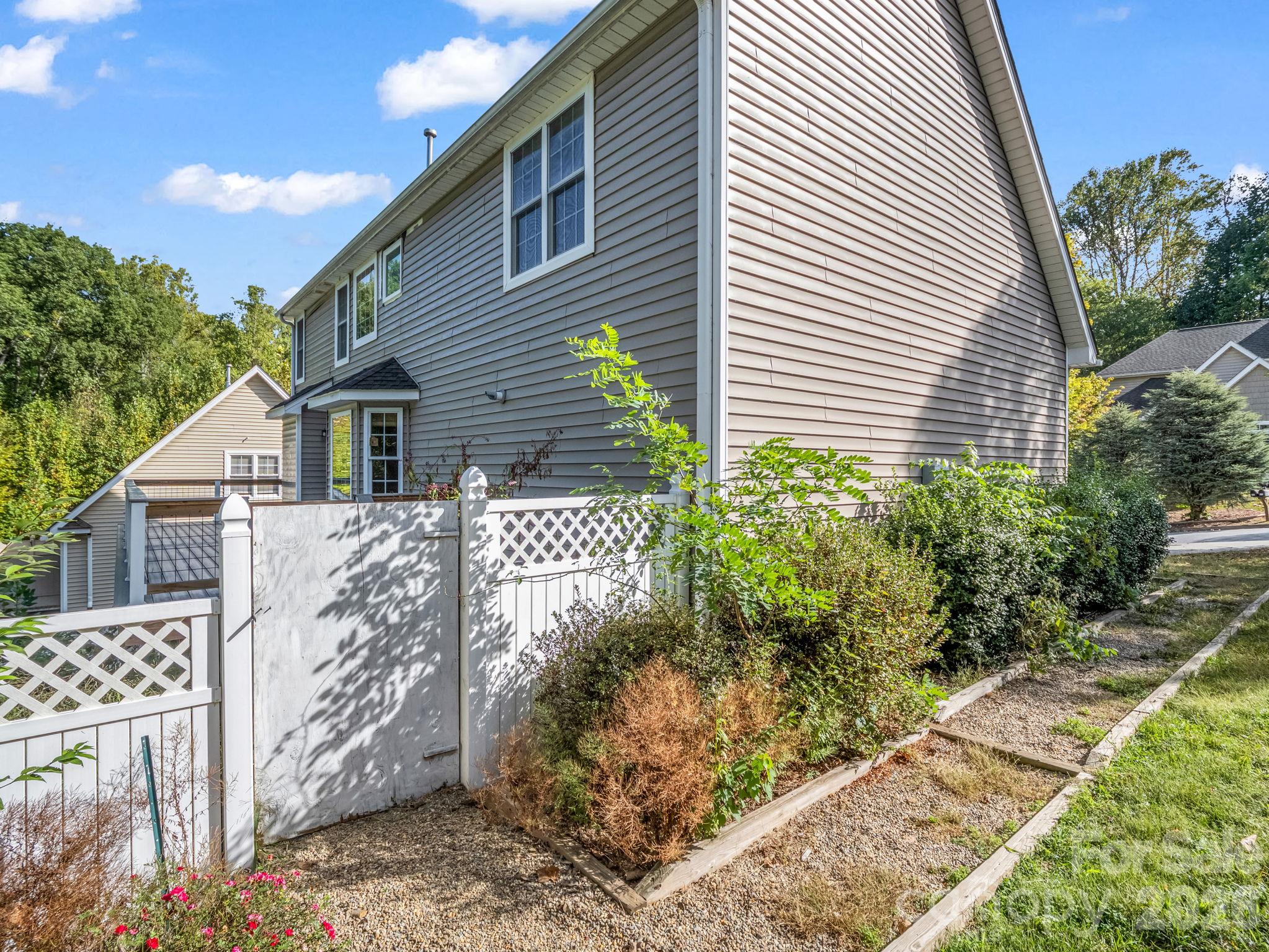 26 Wayward Path Property Photo 6