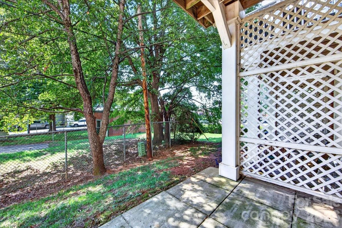 783 Grandin Road Property Photo 22