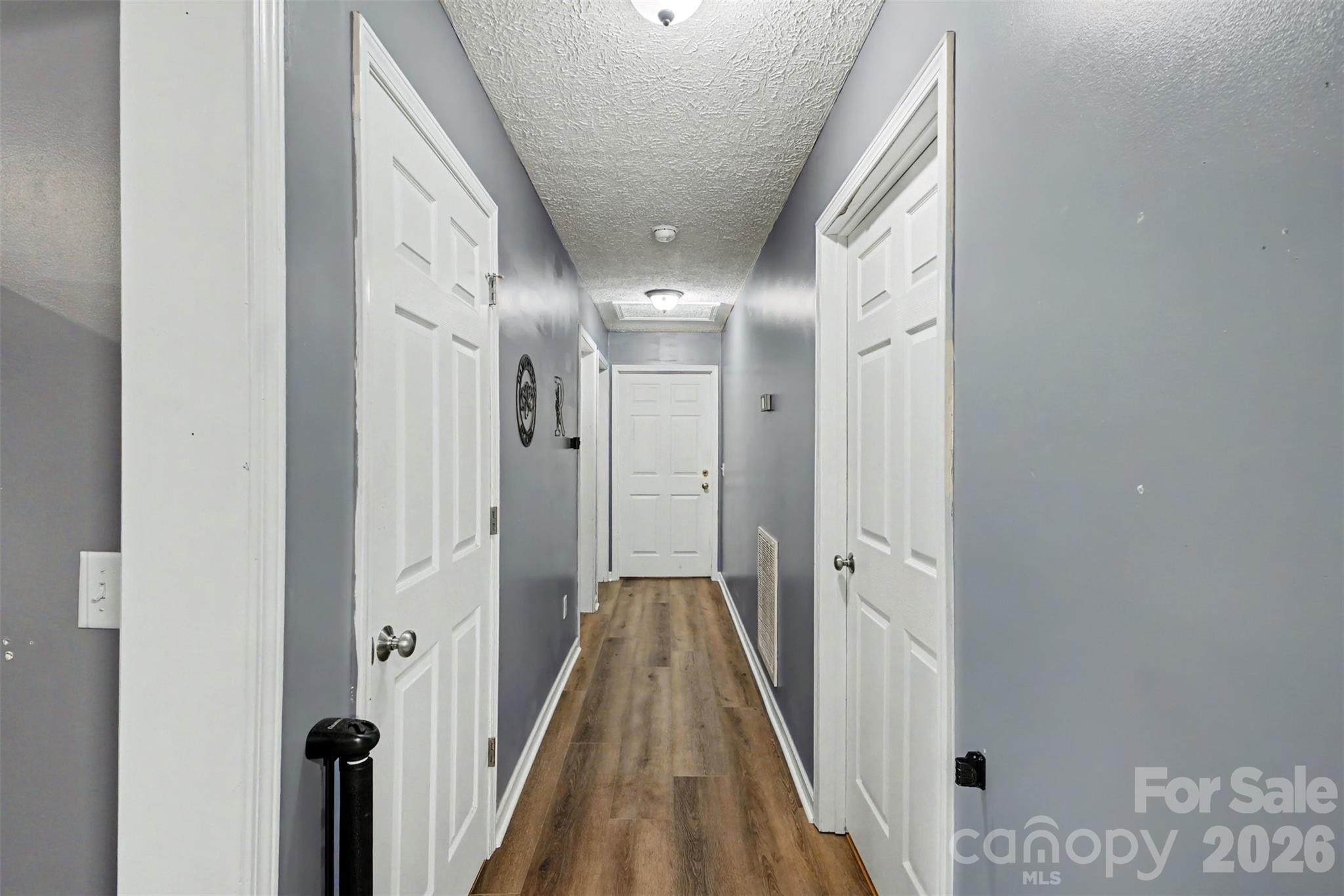 409 Baker Street Property Photo 13