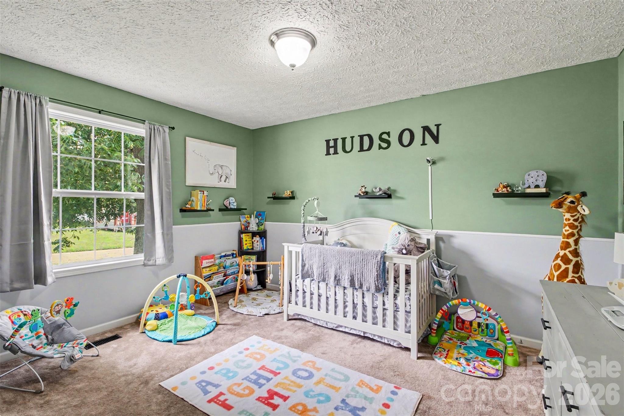 409 Baker Street Property Photo 17