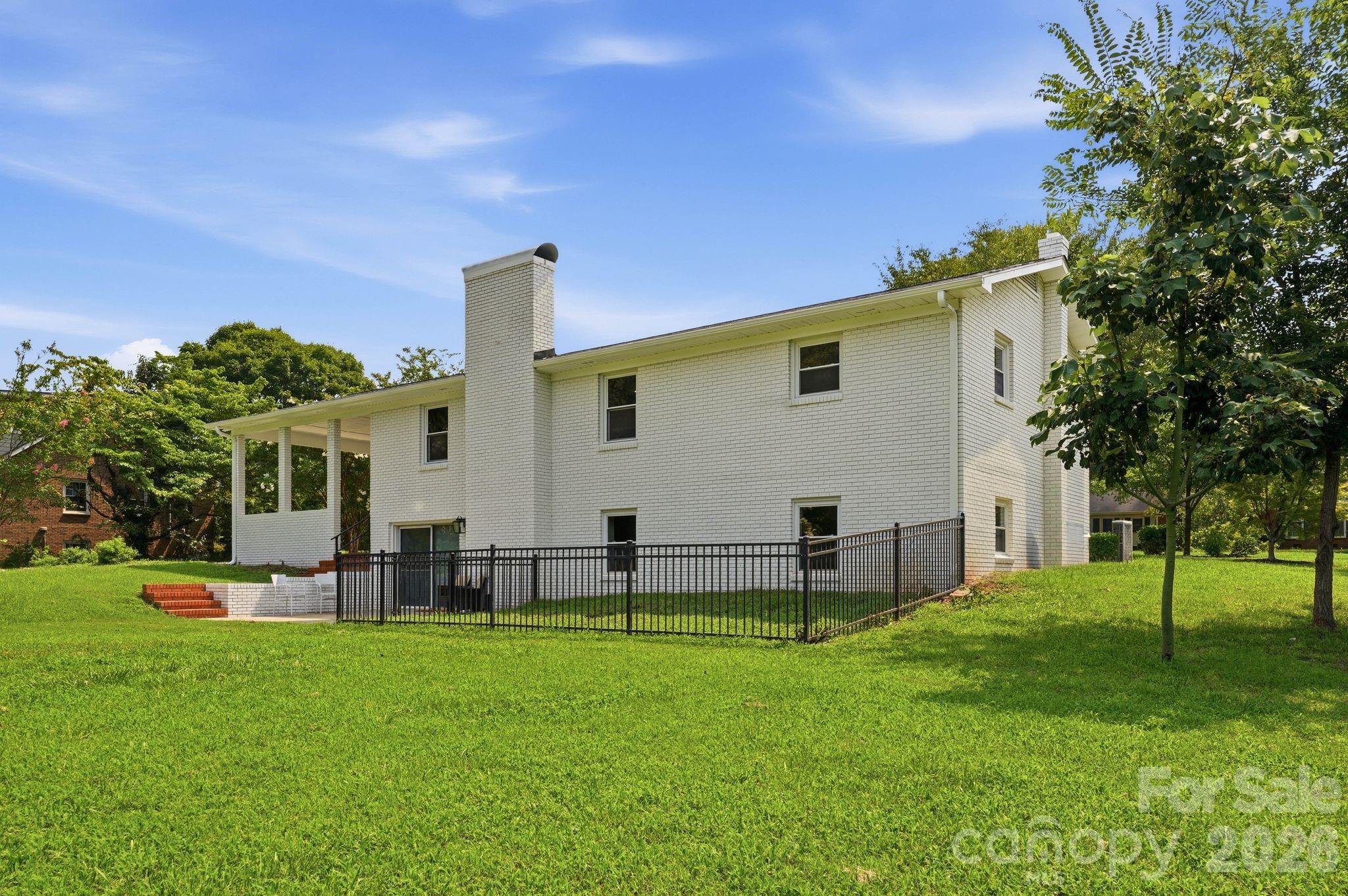 19924 Floral Lane Property Photo 40
