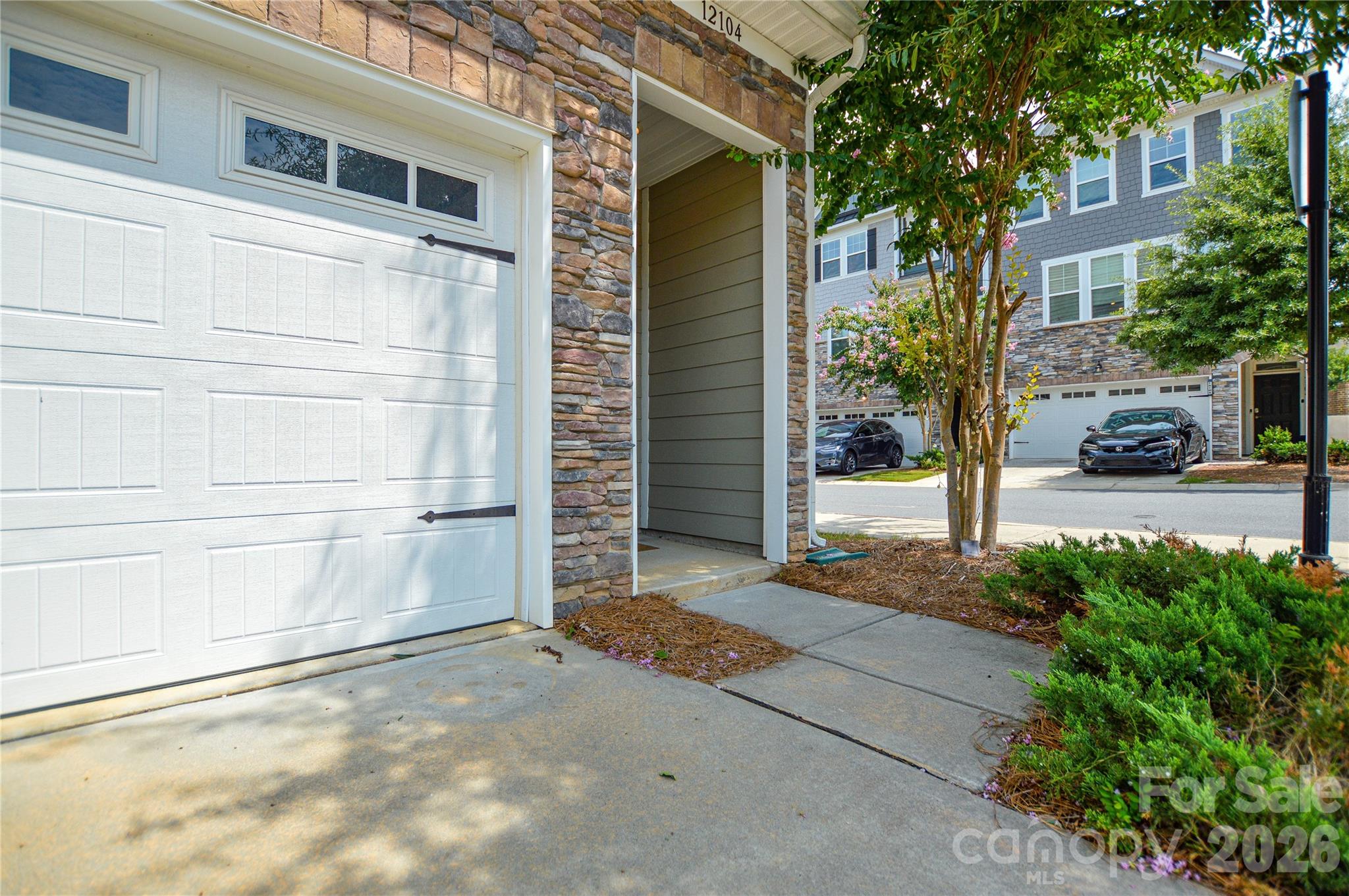 12104 Ardrey Park Drive Property Photo 4