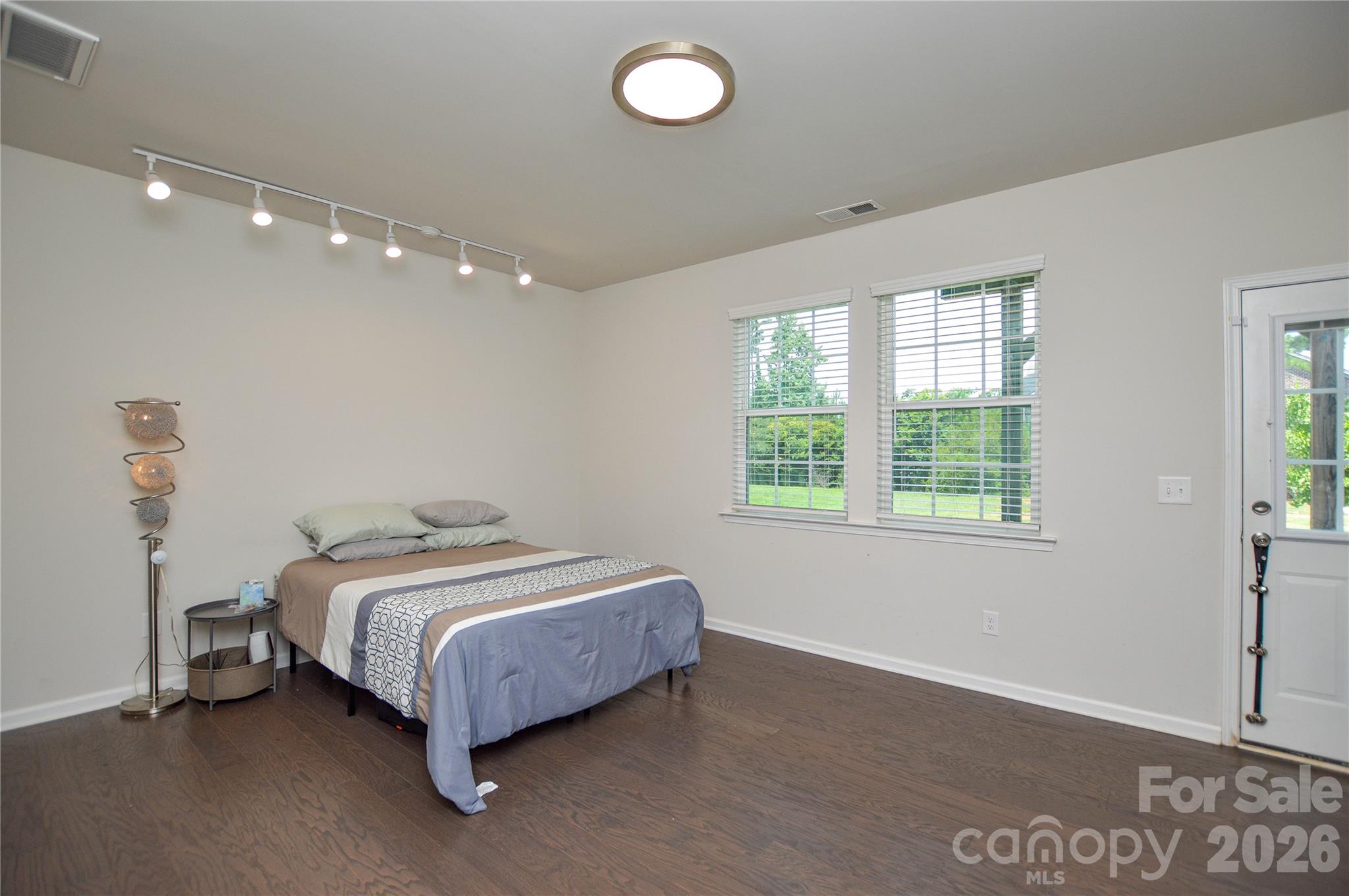 12104 Ardrey Park Drive Property Photo 8