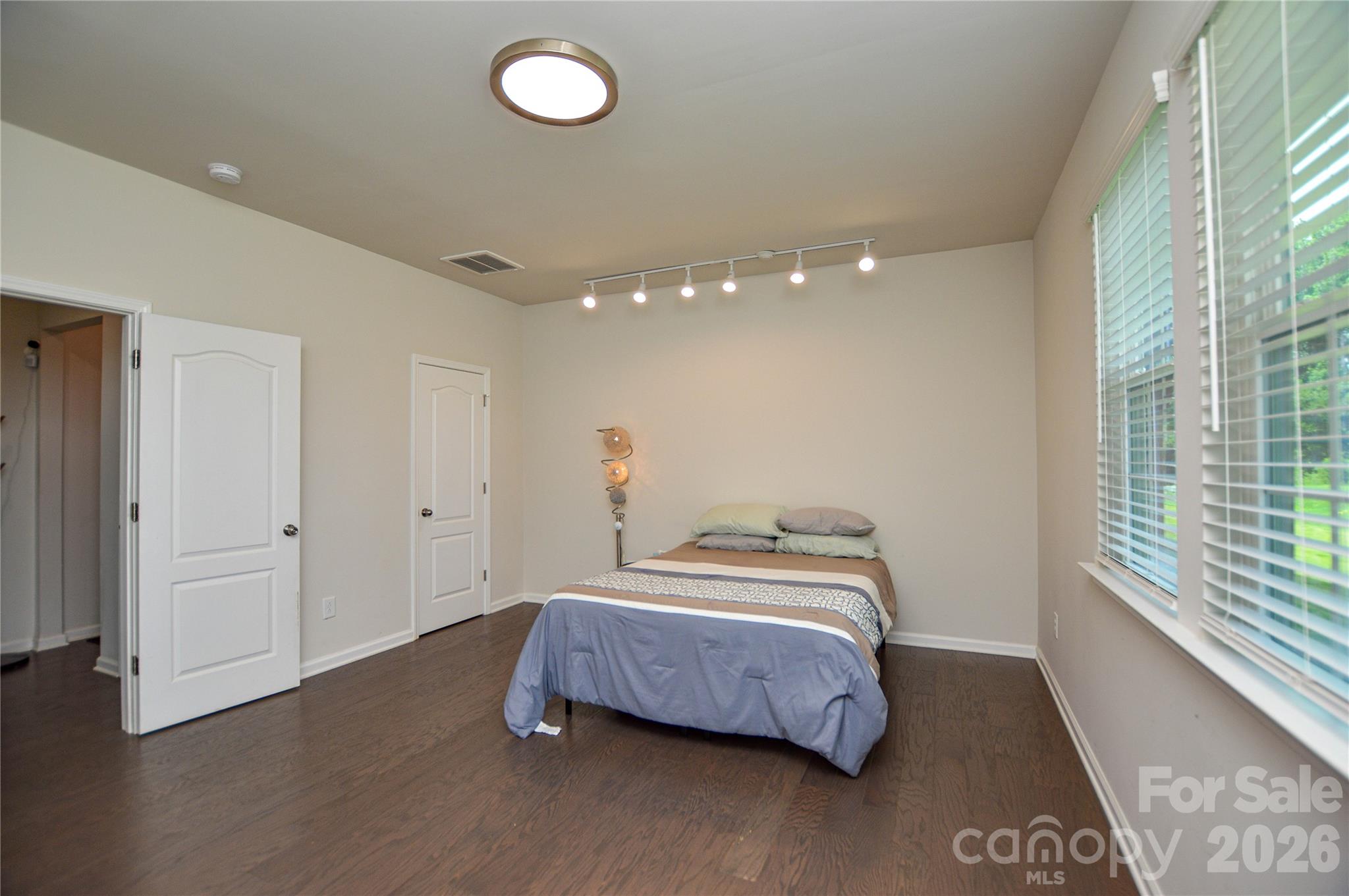 12104 Ardrey Park Drive Property Photo 9