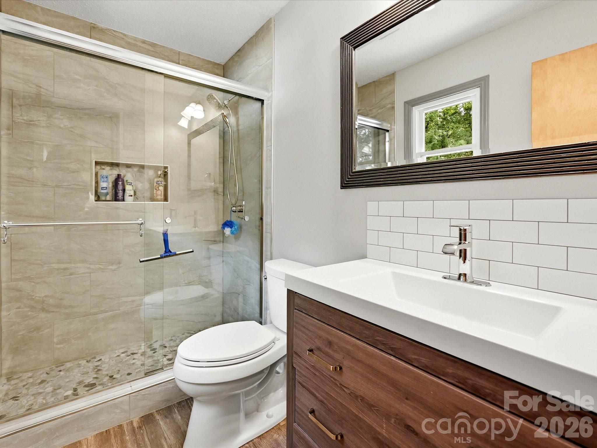 8812 Crestwood Drive Property Photo 21