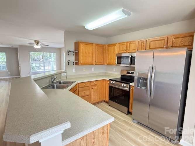10541 Trolley Run Drive Property Photo 13