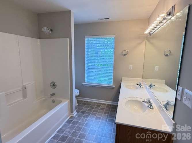 10541 Trolley Run Drive Property Photo 20